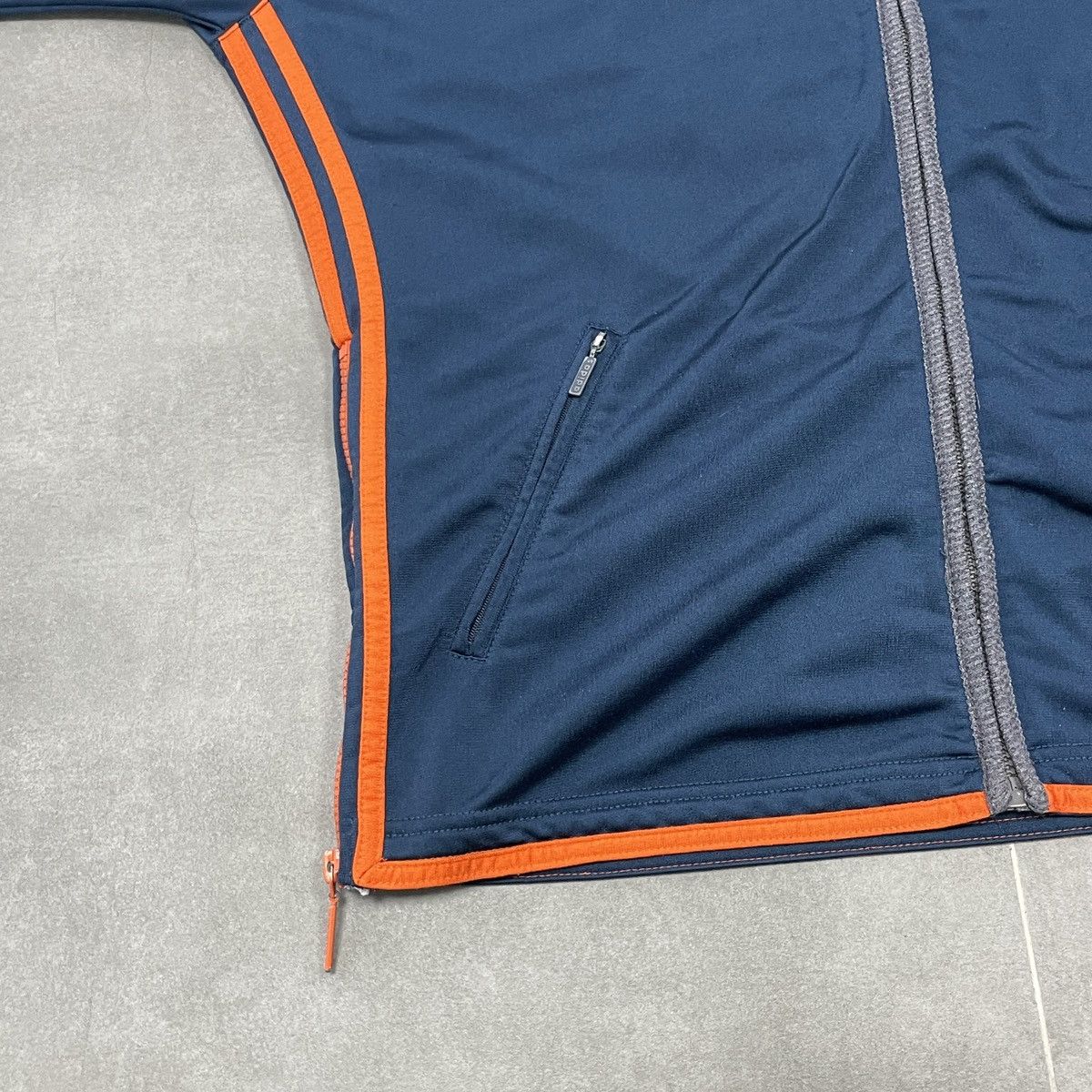 Adidas × Vintage Vintage Adidas Jacket Size M Size US M / EU 48-50 / 2 - 5 Thumbnail