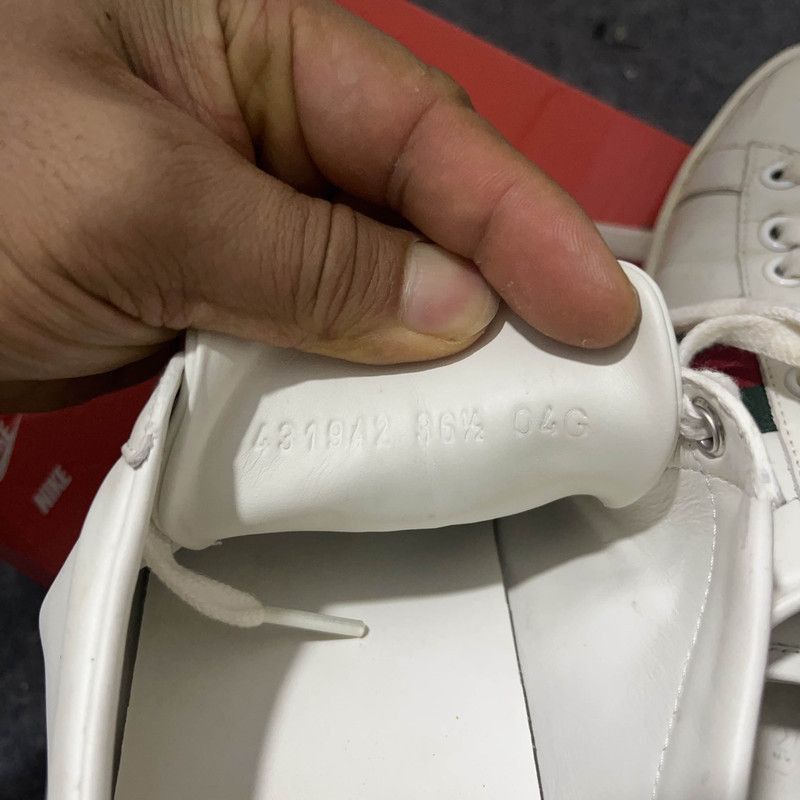 Gucci Gucci Ace Low-Top Sneakers with Bee Design - Size US 8 / IT 38 - 5 Thumbnail