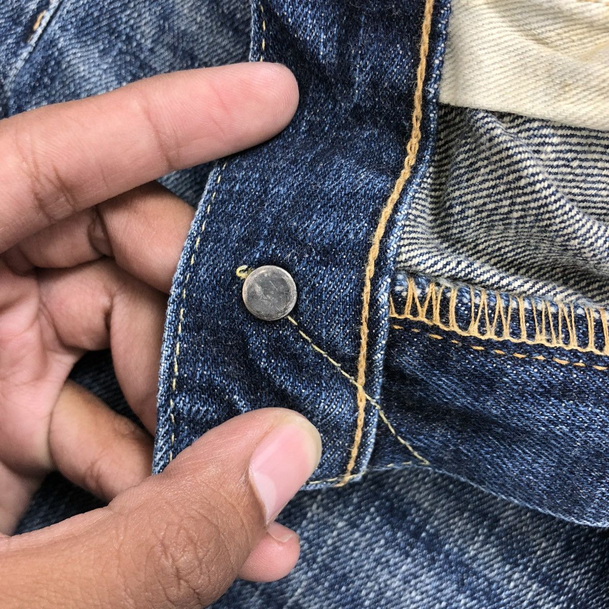 Levi's × Levi's Vintage Clothing 🇯🇵 90’s Vintage Levis 502xx Selvedge Faded Distressed Jeans Size US 33 - 11 Thumbnail