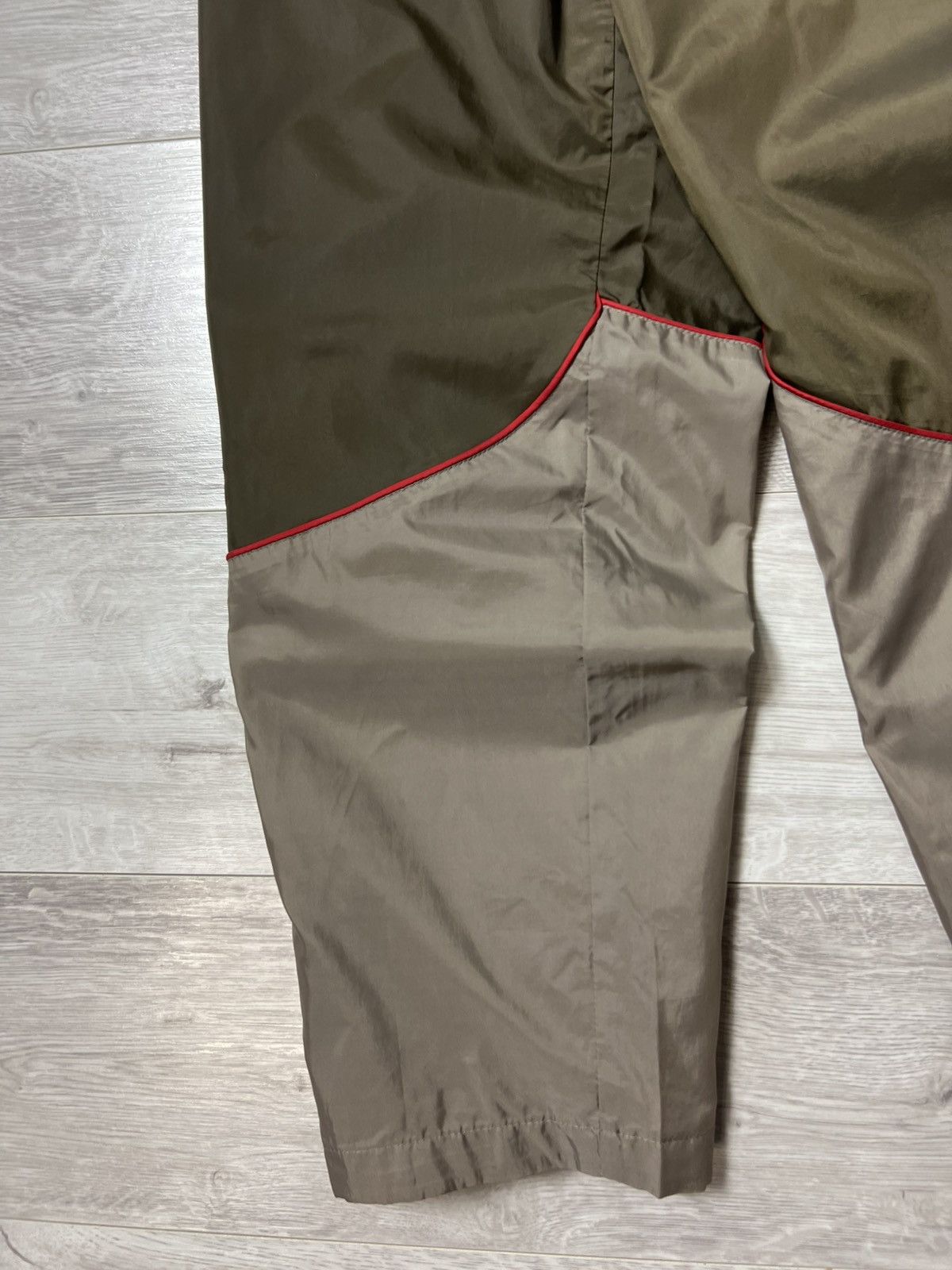 Nike × Vintage Vintage Nike Nylon Track Pants Swoosh Logo Men’s Sweatpants Size US 32 / EU 48 - 6 Thumbnail