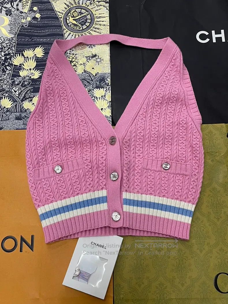 Chanel Chanel Pink striped hanging neck knit Size XS / US 0-2 / IT 36-38 - 1 Thumbnail
