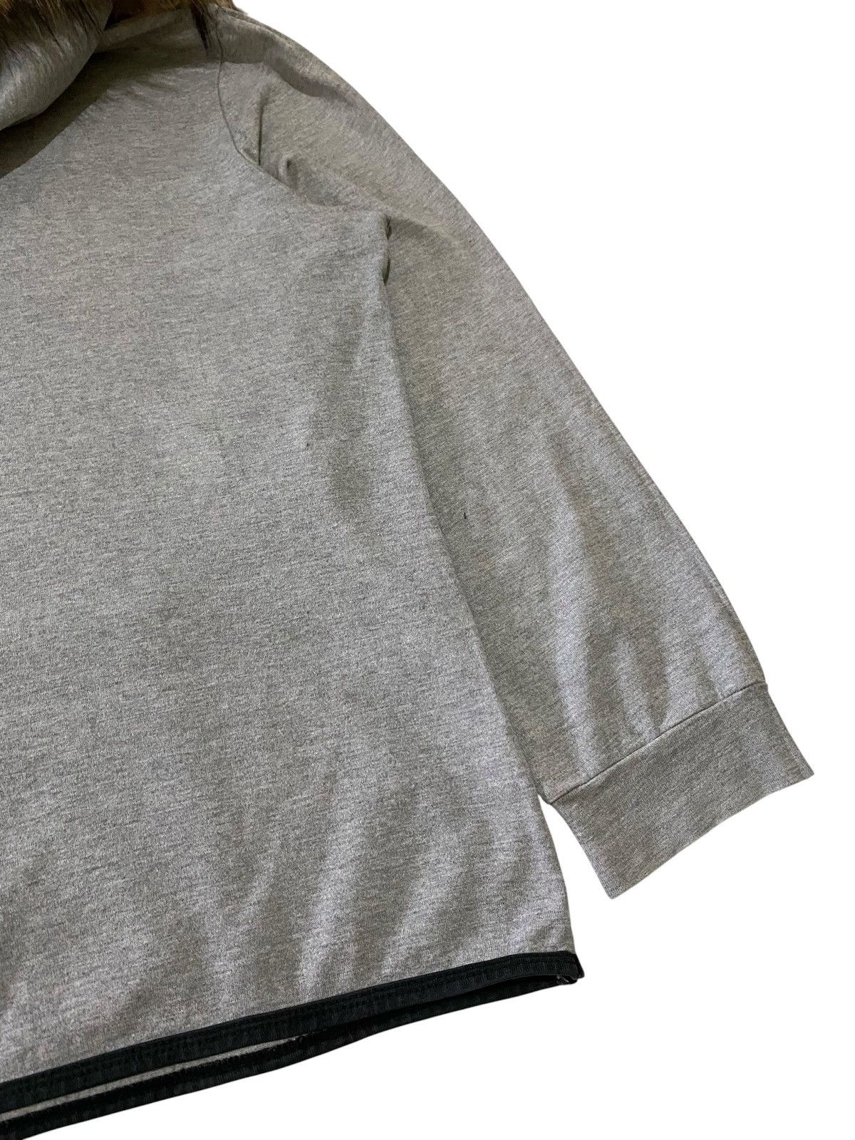 Japanese Brand Fur Japanese Clean Aesthetic Hoodie Essential Wear Style Size US L / EU 52-54 / 3 - 11 Thumbnail