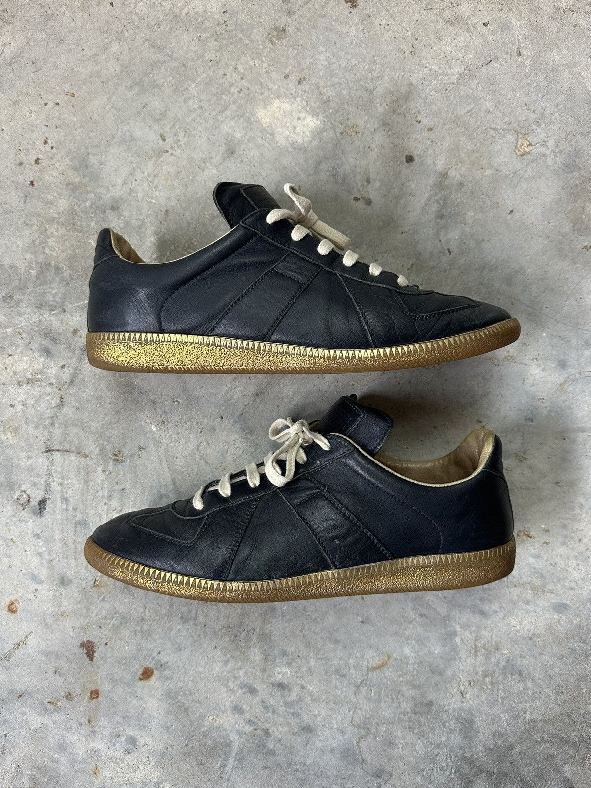 Maison Margiela Maison Margiela Replica SS16 'Navy/Gold' GATs Size US 8 / EU 41 - 1 Thumbnail