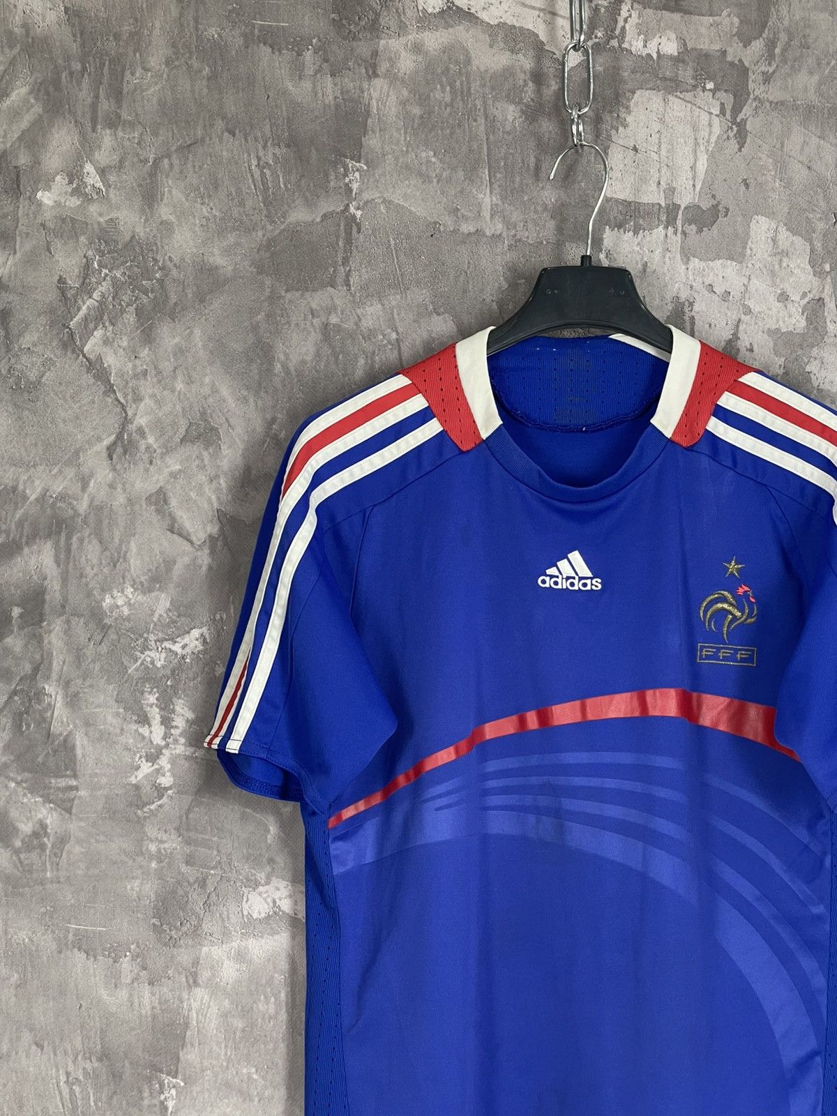 Vintage VINTAGE FRANCE 2007 HOME FOOTBALL SHIRT SOCCER JERSEY Size US M / EU 48-50 / 2 - 3 Thumbnail