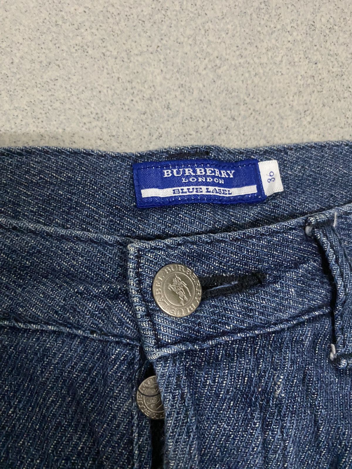 Burberry × Japanese Brand × Vintage Vintage Burberry NovaChek Blue Label Denim Jeans Size 25" / US 0 / IT 36 - 4 Thumbnail
