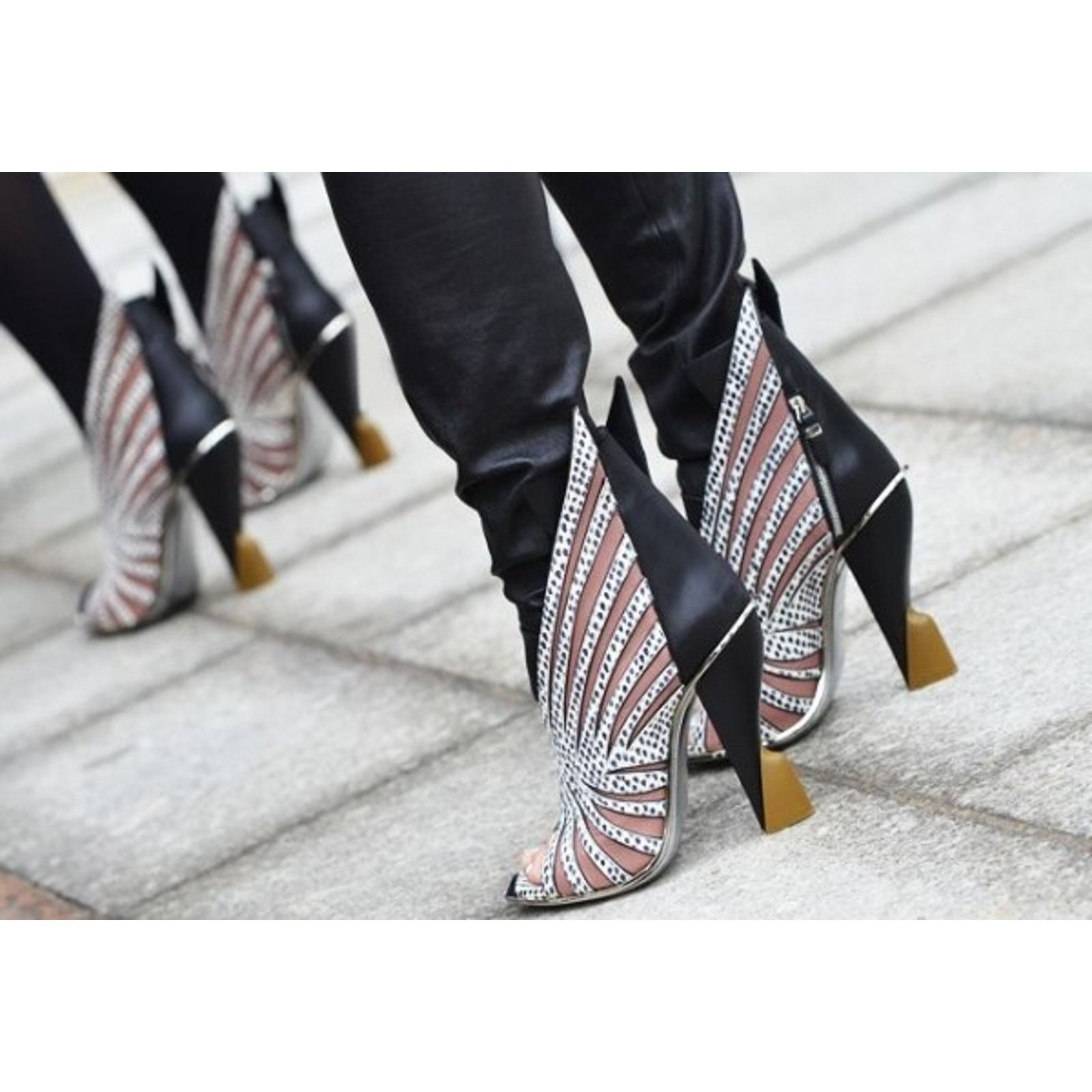 Balenciaga NIB BALENCIAGA MULTI COLOR PYTHON WINGS HEELS PUMPS 40.5 $3K Size US 10.5 / IT 40.5 - 1 Thumbnail