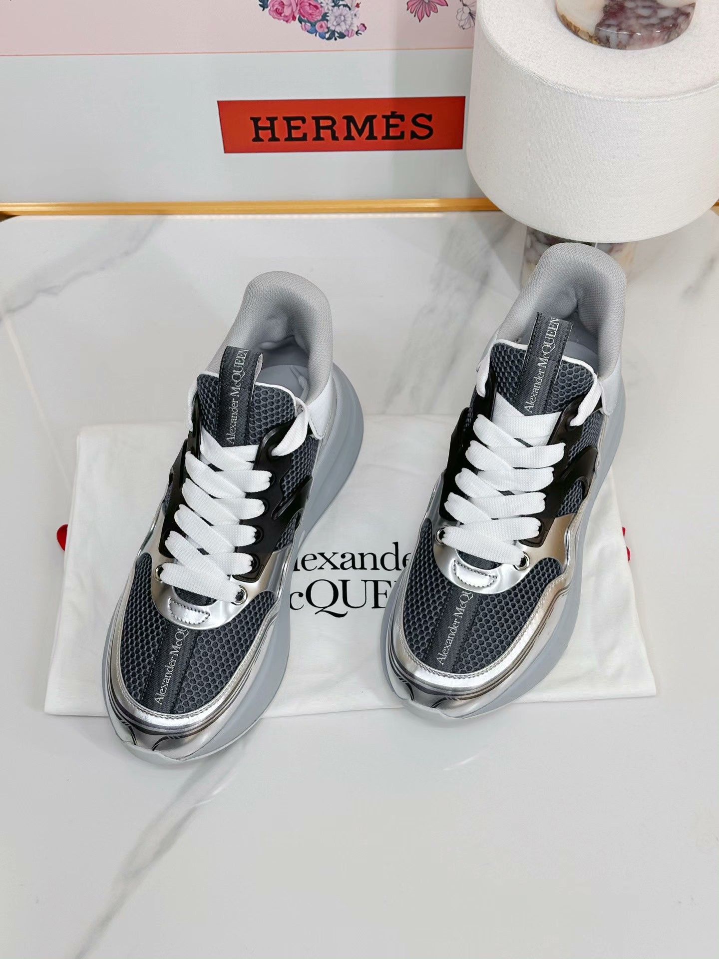 Alexander McQueen Alexander McQueen Men's Casual Sneakers Size US 10 / EU 43 - 1 Thumbnail