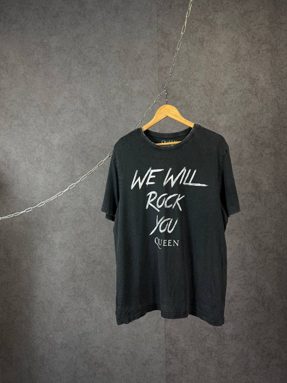 Band Tees Queen We Will rock you rock band tee Size US L / EU 52-54 / 3 - 1 Thumbnail