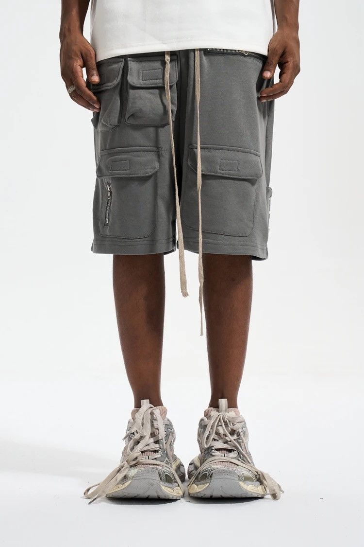 Japanese Brand × Vintage Streetwear Cargo Pocket Zipper Shorts Size US 30 / EU 46 - 2 Thumbnail