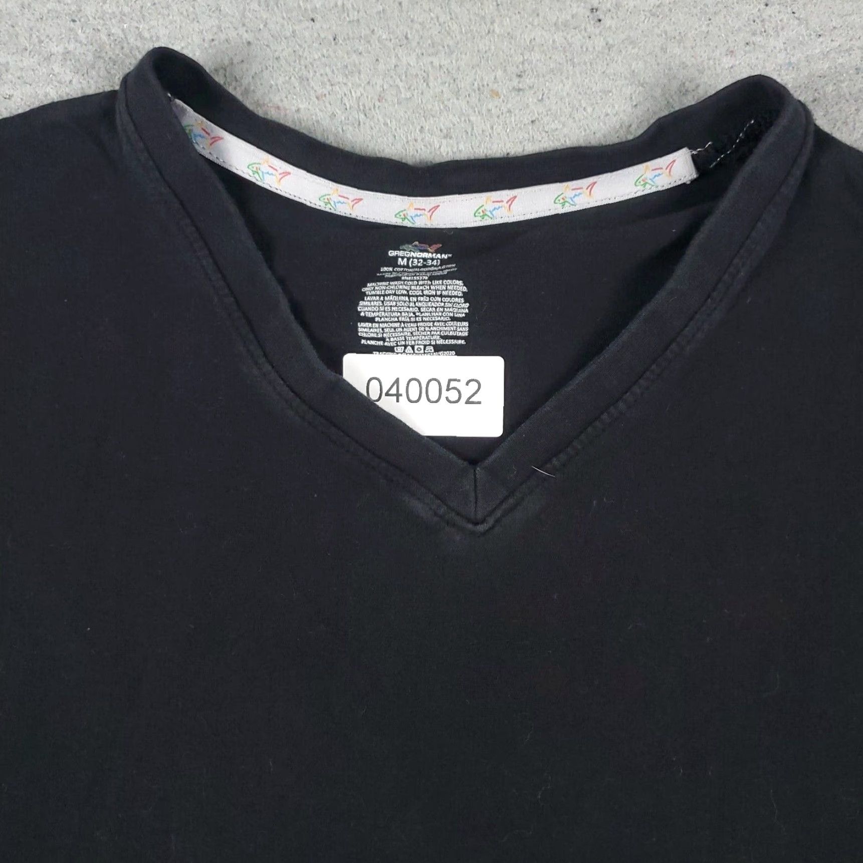 Vintage VINTAGE Greg Norman Women's T-Shirt Casual Short Sleeve Size M Black Cotton Logo Modern Size M / US 6-8 / IT 42-44 - 2 Thumbnail