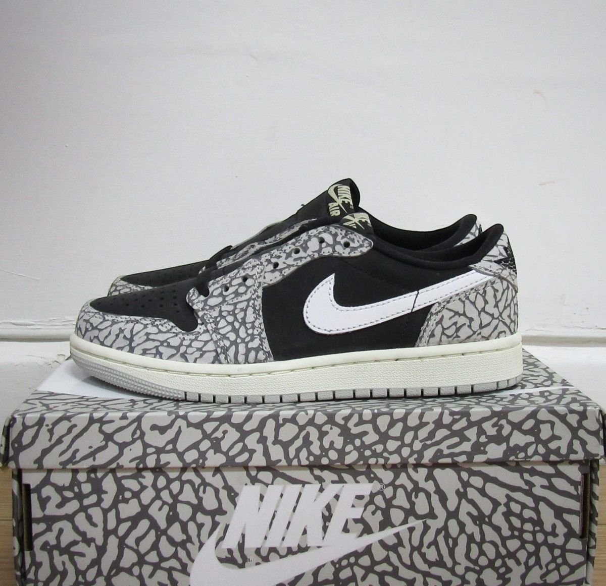 Jordan Brand Air Jordan 1 Low Retro OG size EU 36.5-US 4.5 Size US 4.5 / IT 34.5 - 2 Thumbnail