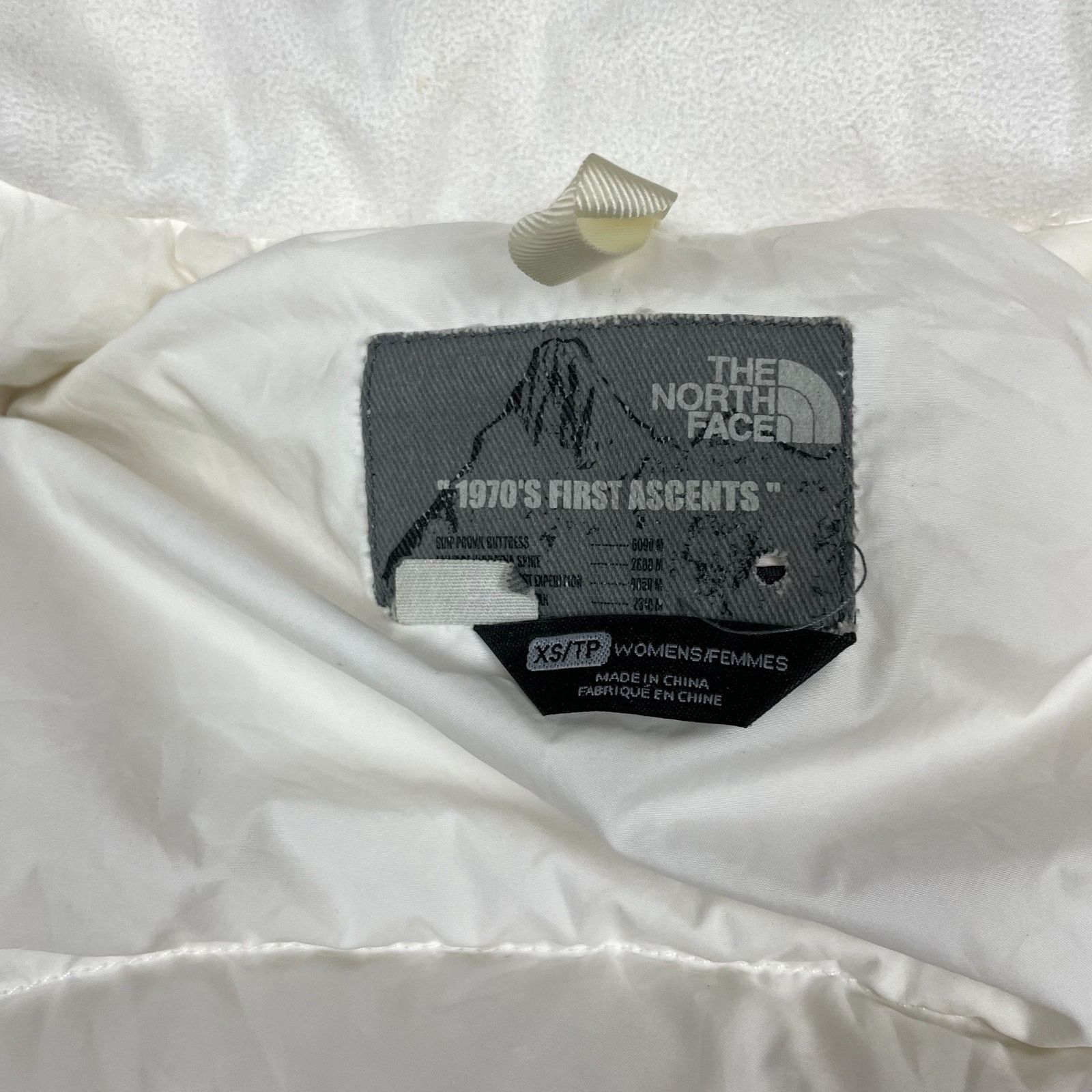 The North Face The North Face Women White Full Zip Outdoor Puffer Vest XS Size XS / US 0-2 / IT 36-38 - 15 Thumbnail