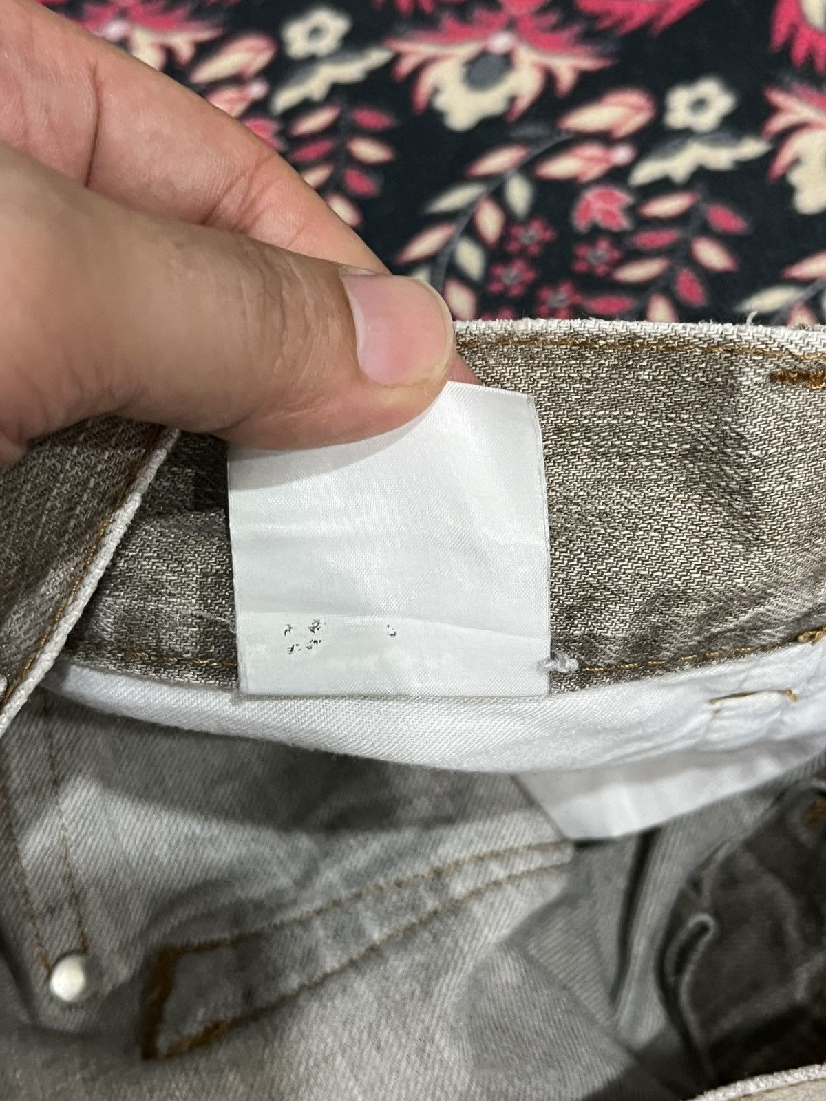 Japanese Brand Vintage Japanese Brand Khaki Faded Washed Distressed Jeans Size US 32 / EU 48 - 14 Thumbnail