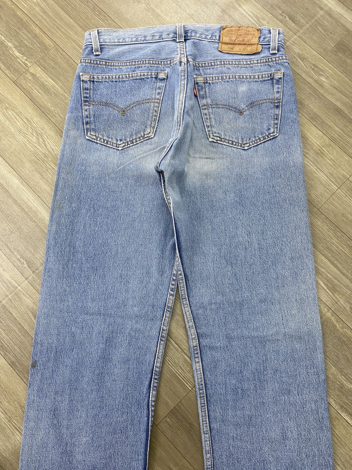 Levi's Vintage Clothing 🇺🇸1990s Vintage Levis 501 USA Straight 32x33 Light Blue Jeans Size US 30 / EU 46 - 18 Thumbnail