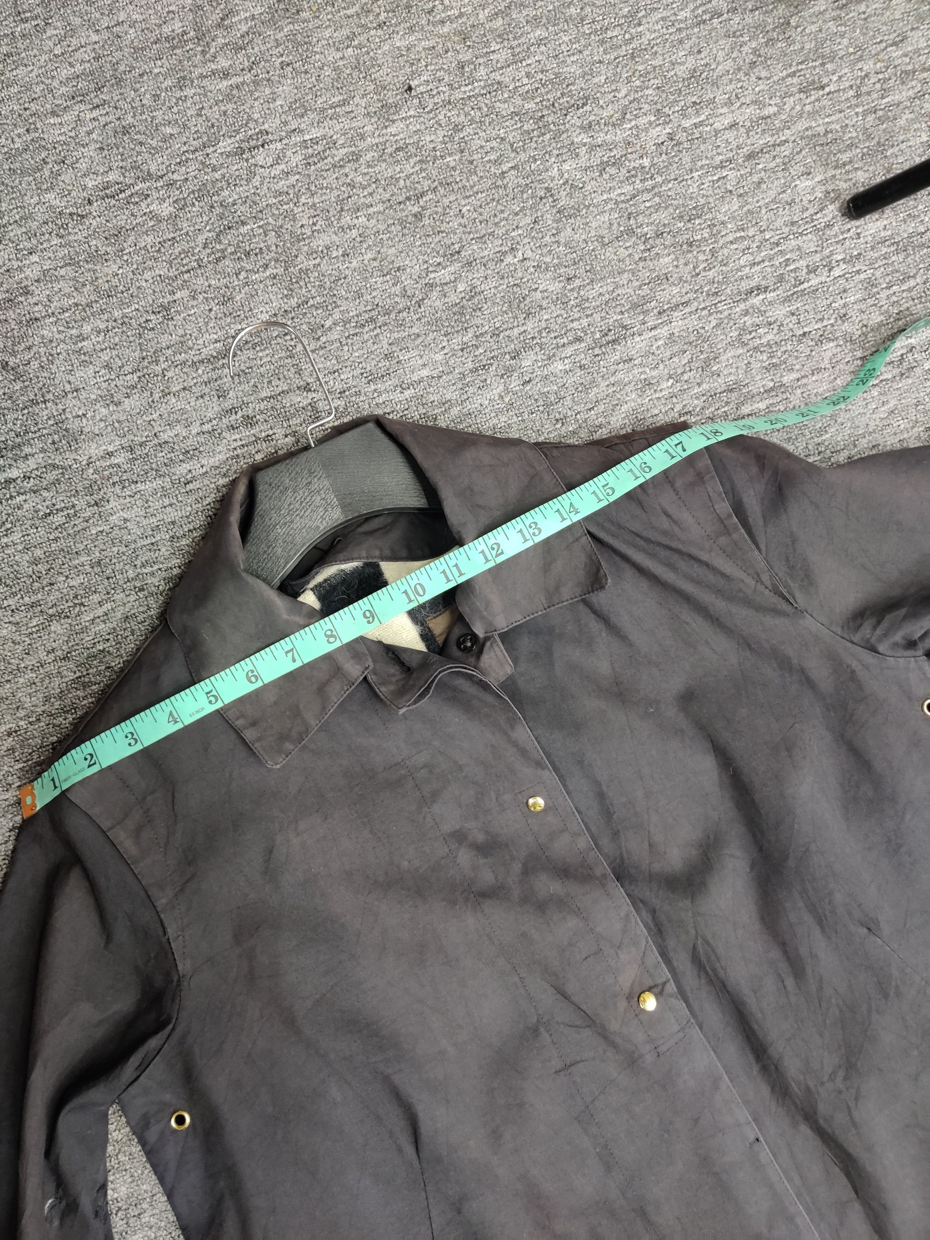 Louis Vuitton Louis Vuitton Mackintosh Trench Coat Rubberized Size US M / EU 48-50 / 2 - 23 Thumbnail