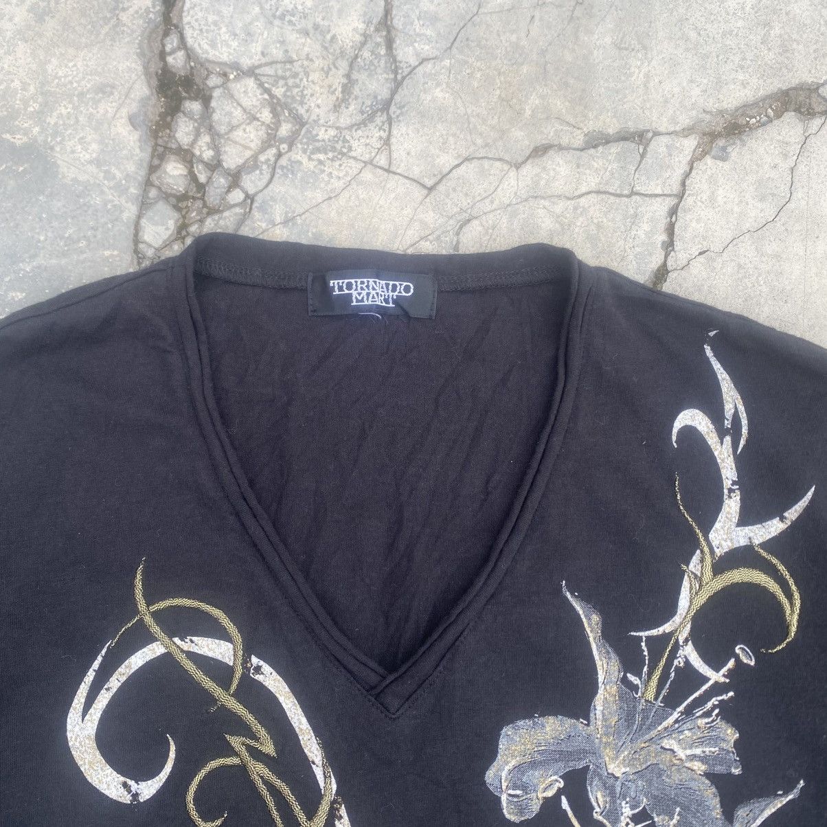 Tornado Mart Rare Tornado Mart Tribal Flower long sleeves Size US S / EU 44-46 / 1 - 4 Thumbnail