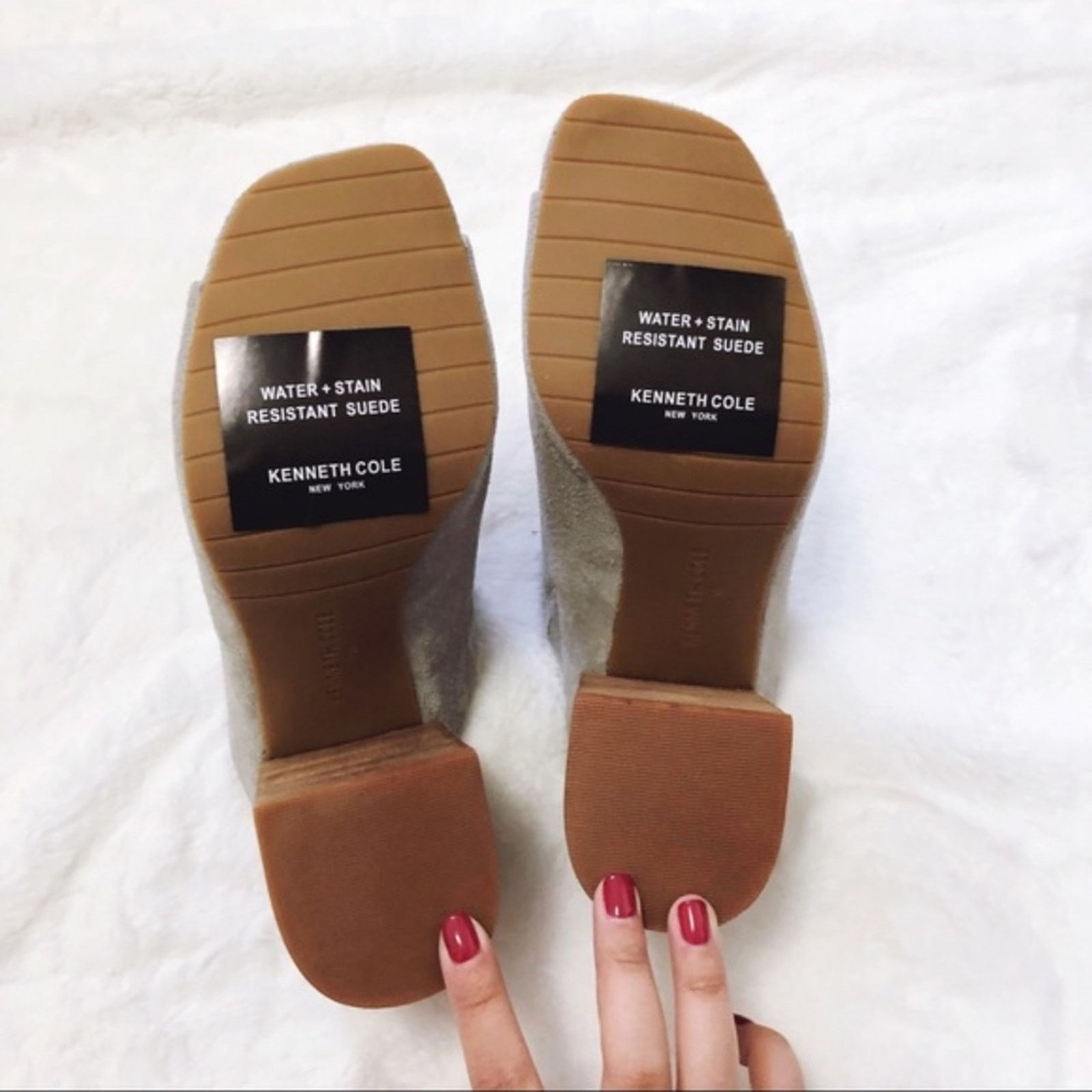 Kenneth Cole Kenneth Cole Karolina Light Gray Block Heel Mules Size US 7 / IT 37 - 8 Thumbnail
