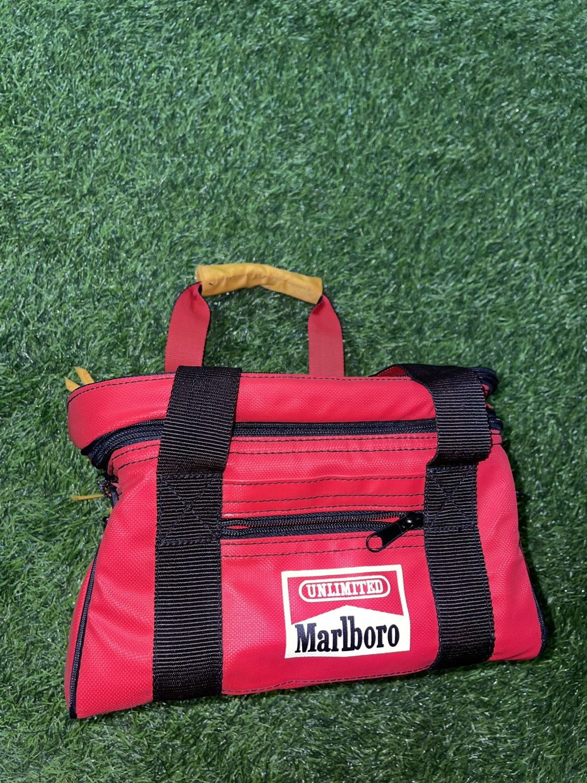 Marlboro × Vintage Vintage Marlboro Lunch Kit Size ONE SIZE - 1 Thumbnail