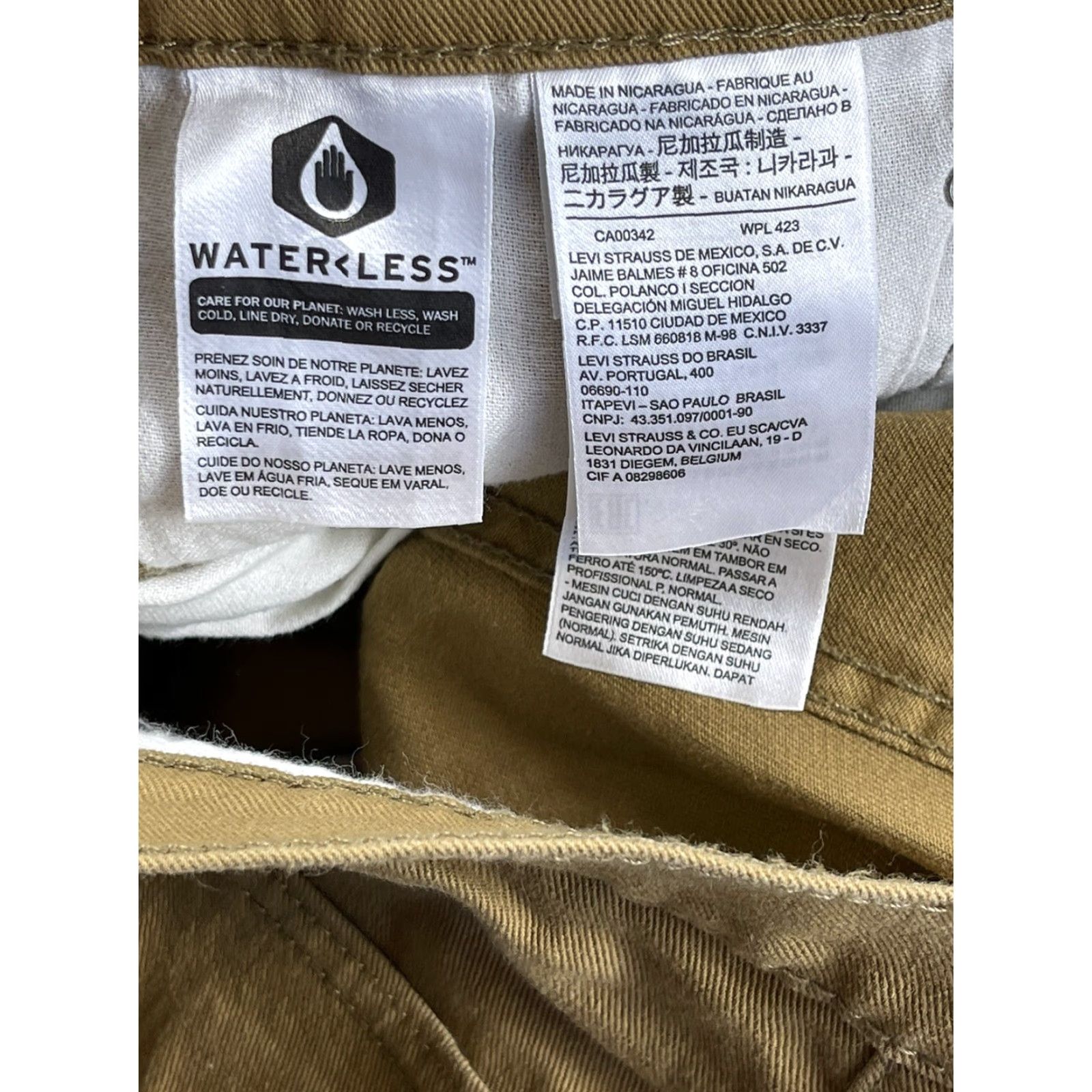 Levi's Levi's 513 Jeans 38x32 Brown Khaki Canvas Denim Straight 5-Pocket Mens Regular Vintage? No. (But must avoid N/A) 90s Classic USA Levi's 500 Series Size US 38 / EU 54 - 4 Thumbnail