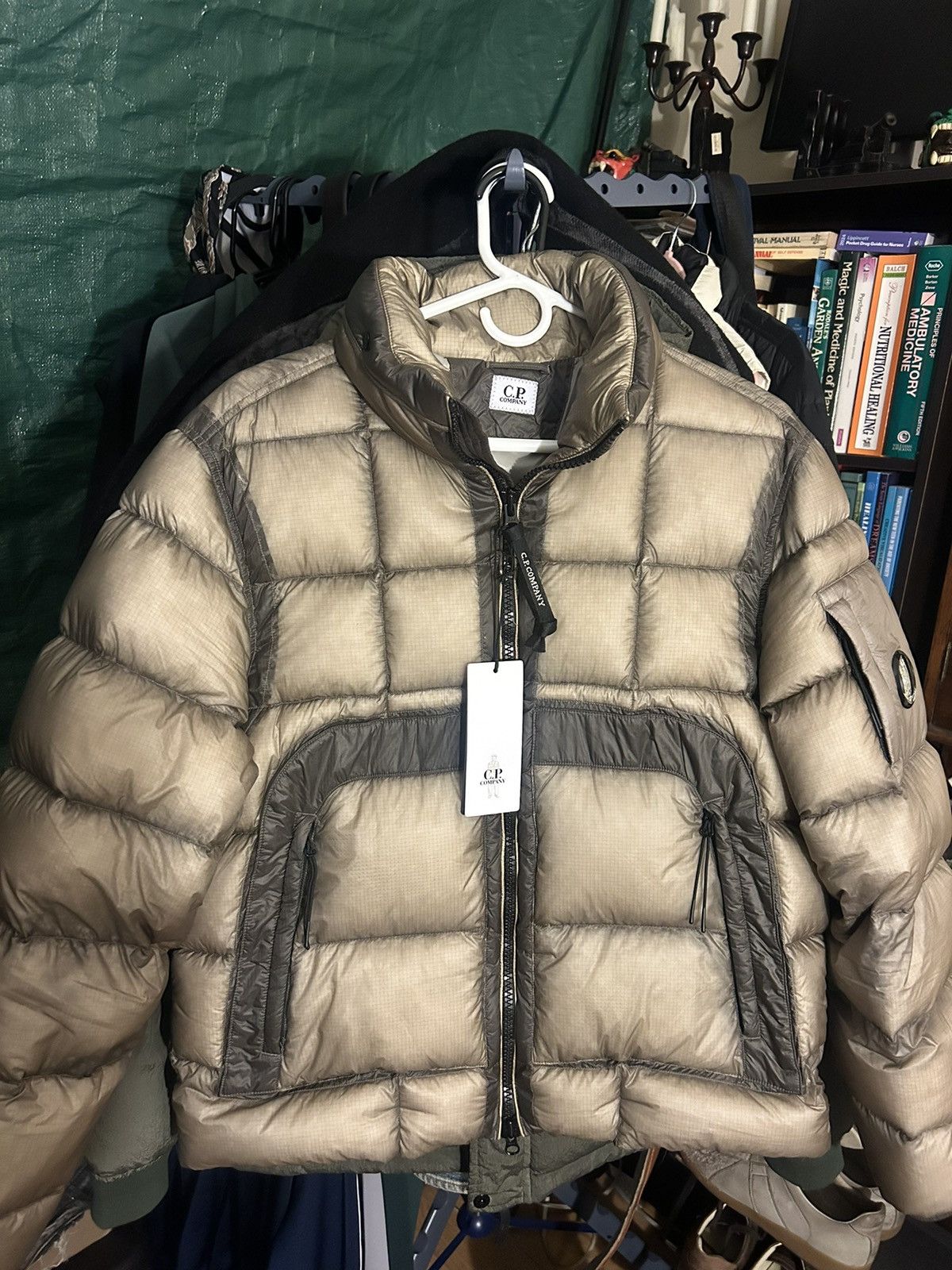 C.P. Company C.P. Company DD Shell Puffer Size US M / EU 48-50 / 2 - 3 Thumbnail