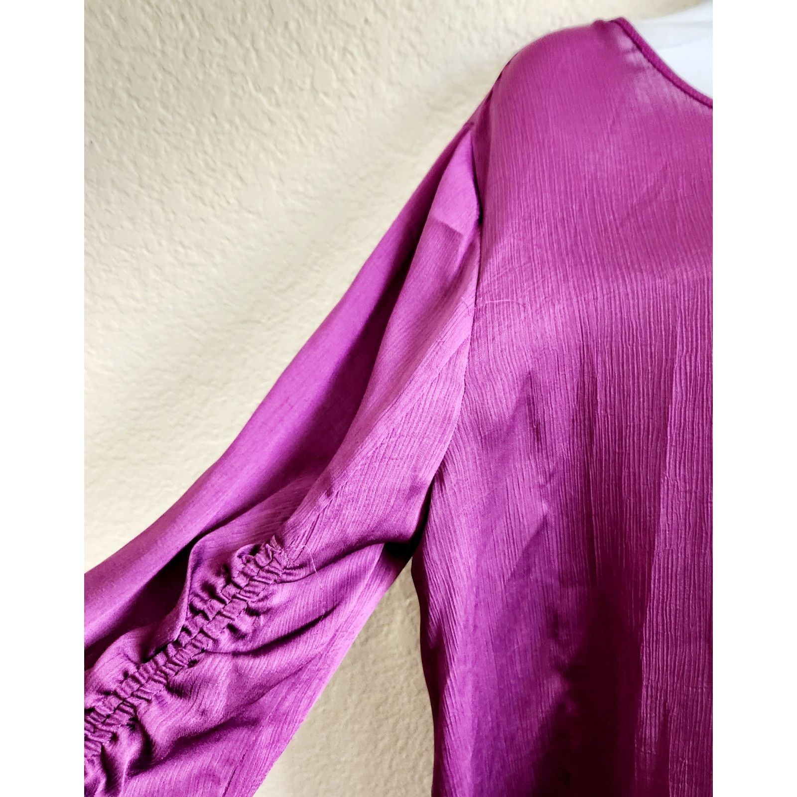 Other Cato Purple 3/4 Ruched Sleeves Keyhole Neck Top Large Size L / US 10 / IT 46 - 2 Thumbnail