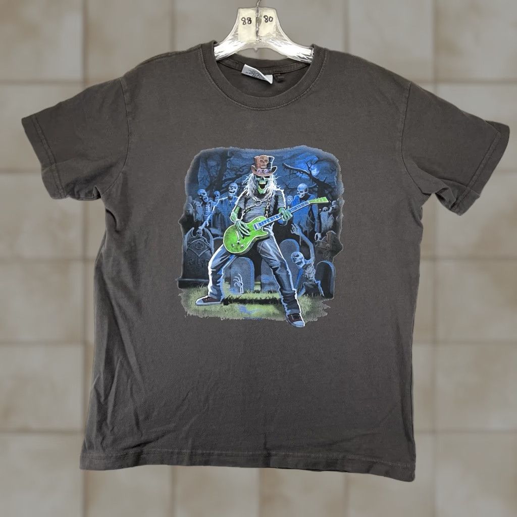Vintage Guns N' Roses Ghost Graphic T-Shirt Adult Small Gray Rock Metal Gothic Music Unisex Size US S / EU 44-46 / 1 - 1 Thumbnail