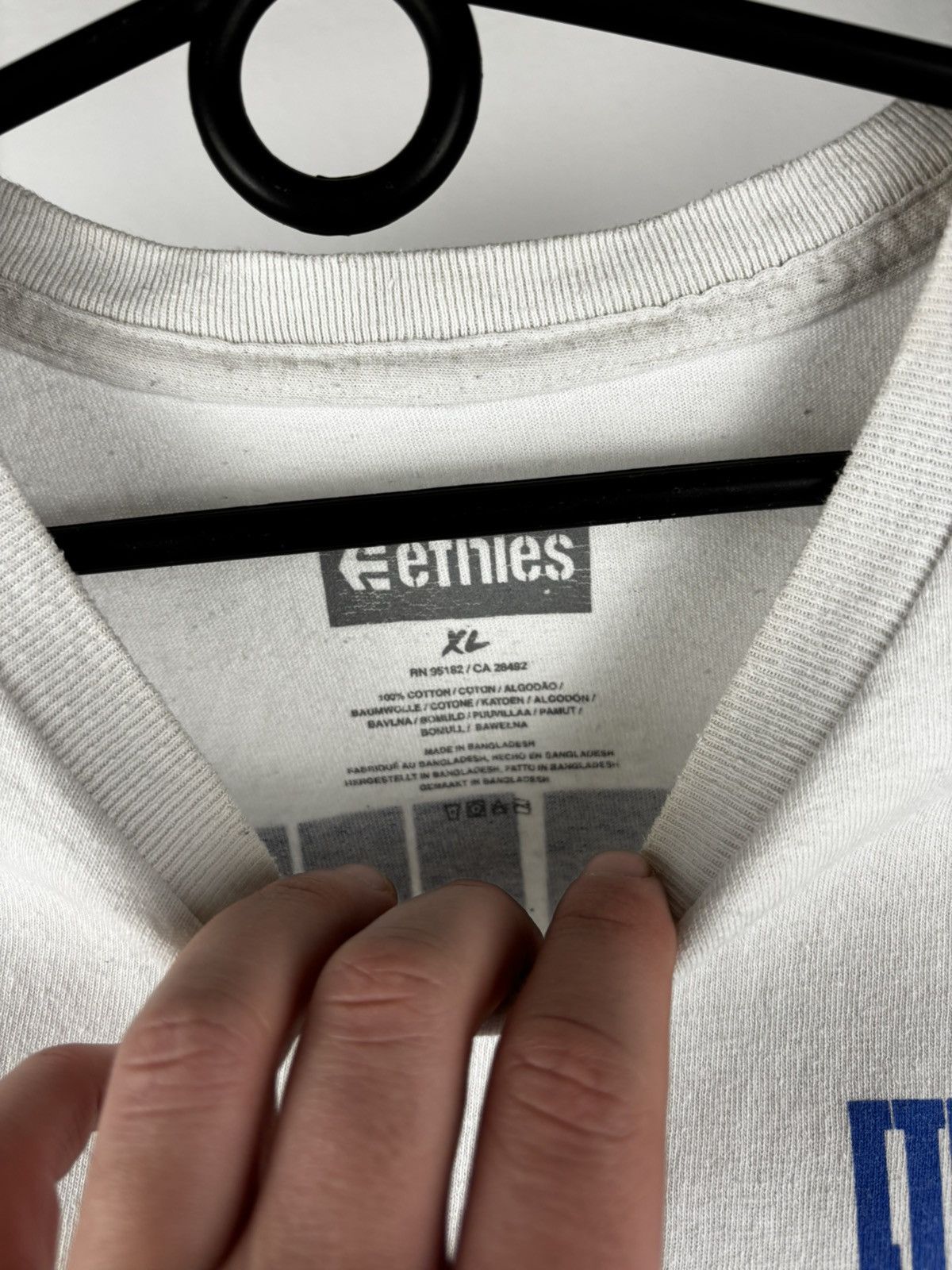 Vintage Etnies Big Logo vintage t shirt size XL Size US XL / EU 56 / 4 - 4 Thumbnail