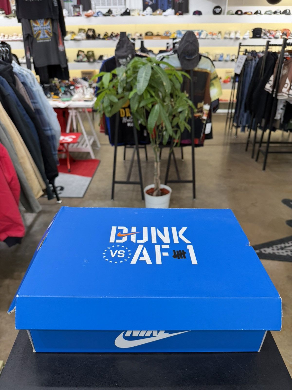 Nike × Undefeated Air Force 1 Low Undefeated Ballistic Size 9 (2021) Size US 9 / EU 42 - 14 Thumbnail