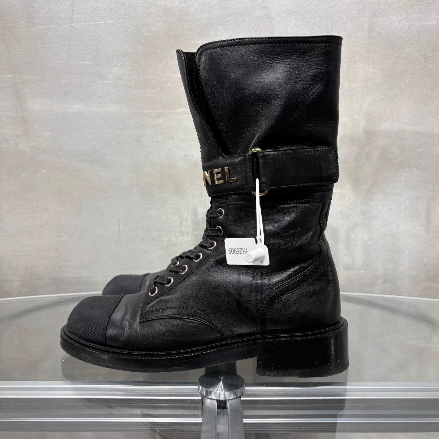 Chanel Chanel Belt Buckle Black & Gold Logo Knee-High Boots 38 Size US 7.5 / IT 37.5 - 3 Thumbnail
