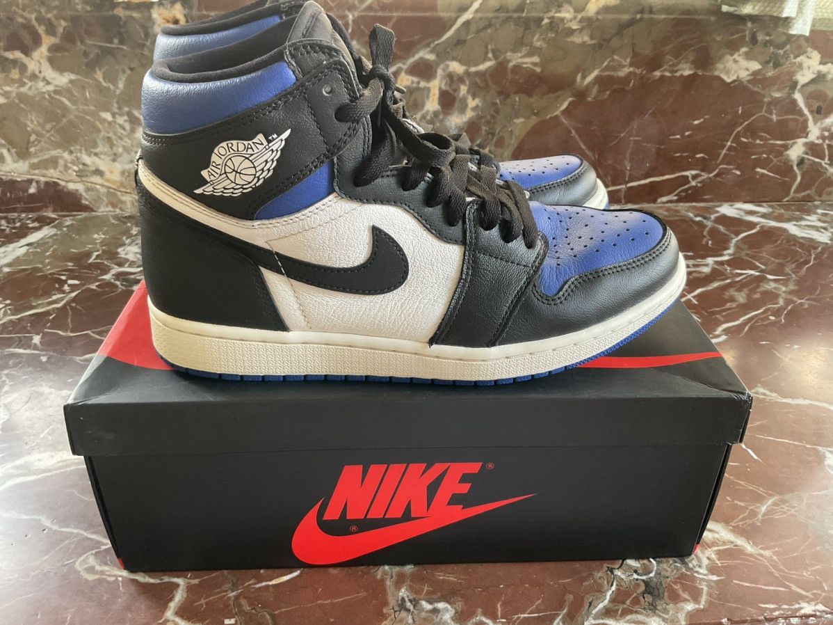 Jordan Brand × Nike Nike Air Jordan 1 Retro OG High Royal Toe 555088-041 Size US 8 / EU 41 - 6 Thumbnail