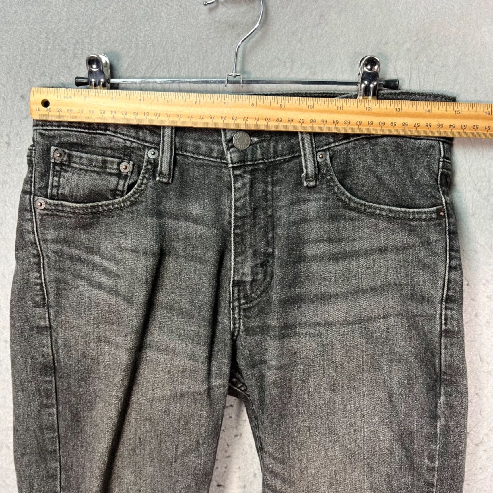 Levi's Levi's 511 Jeans Slim Denim 29x32 MEns Black 5-Pocket Tapered Leg Stretch Regular Inseam 32 Mens Jeans Size US 29 - 6 Thumbnail