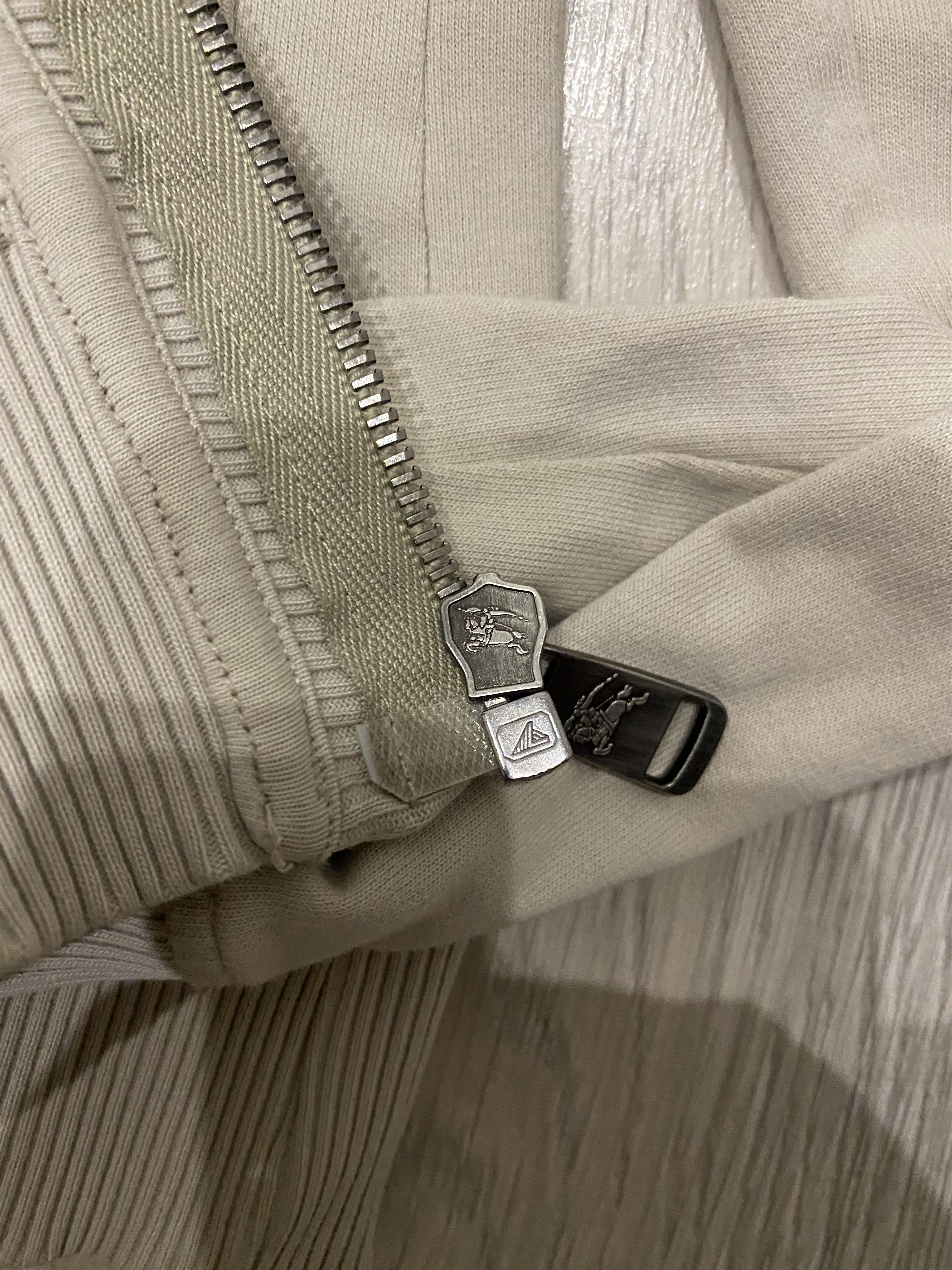 Burberry Burberry London Hooded / Hoodie Jumper Size L / US 10 / IT 46 - 5 Thumbnail