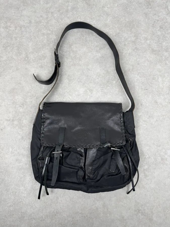 2000s Prada Hybrid Black Leather & Nylon Messenger Shoulder Bag