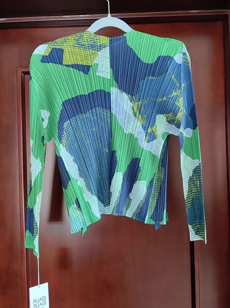 Issey Miyake Issey Miyake size:3 Blue and green pleated cardigan Size S / US 4 / IT 40 - 2 Thumbnail