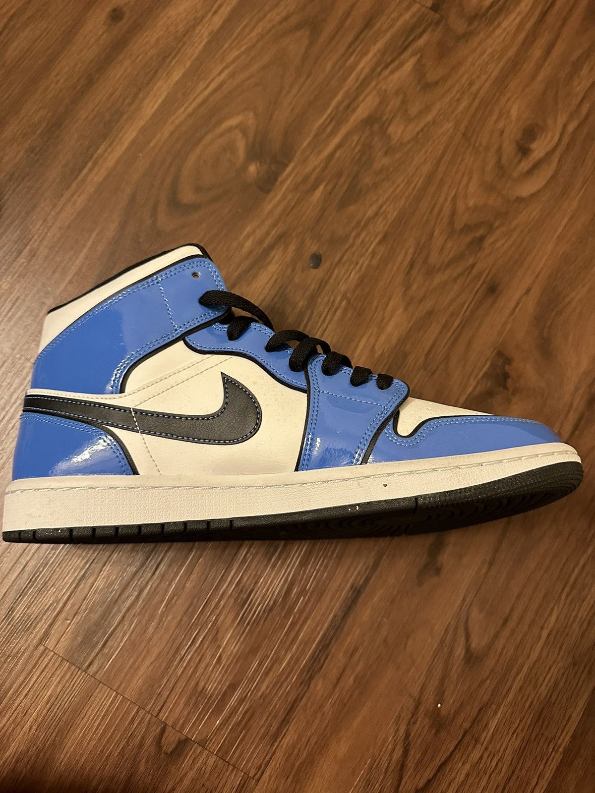 Jordan Brand Jordan 1 Signal Blue Size US 10 / EU 43 - 6 Thumbnail