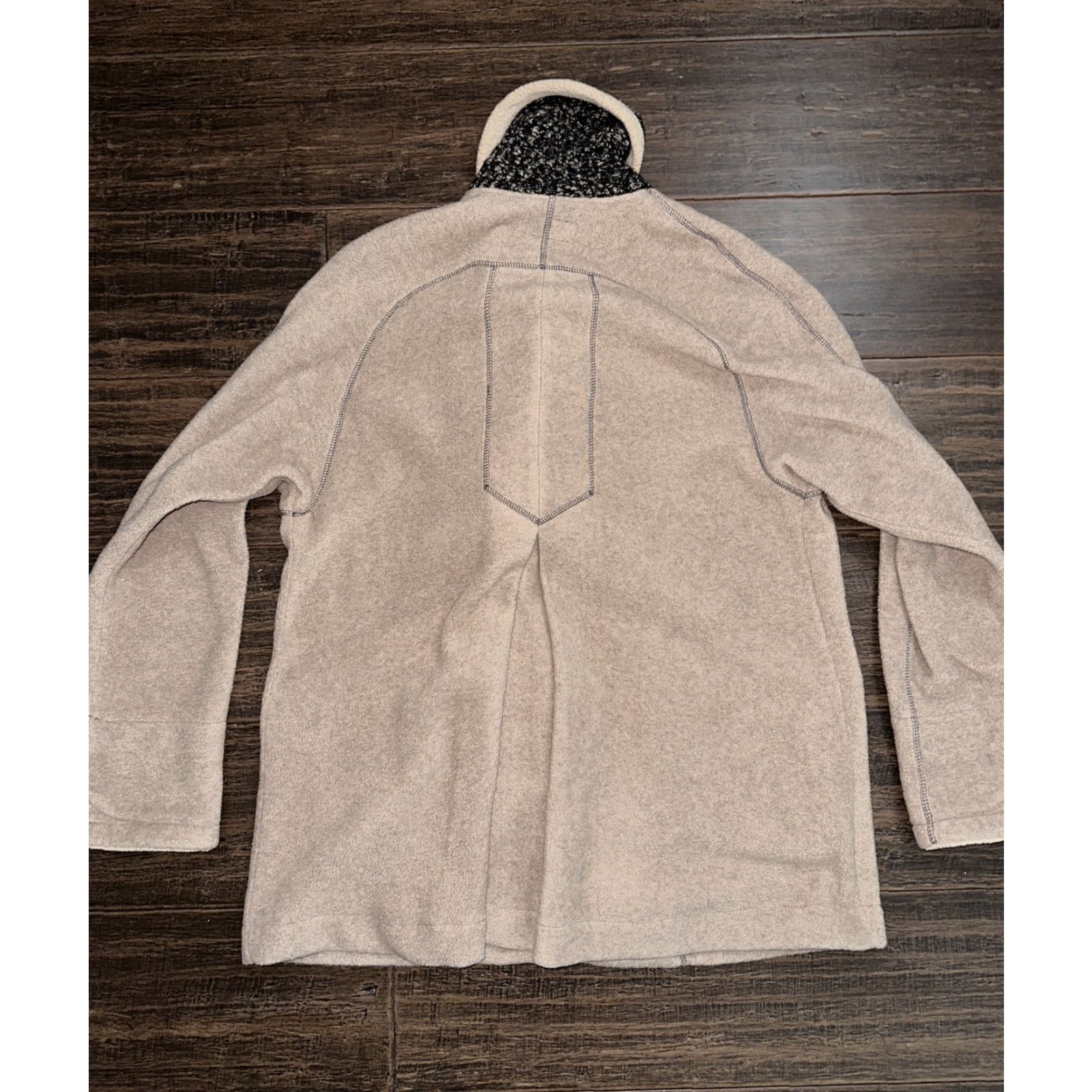 Vintage VINTAGE Krakerz Canadian made fleece Coat Womens M Beige Winter Fleece Coat Womens M VTG Krakerz Canadian made fleece coat WOMENS M Size M / US 6-8 / IT 42-44 - 7 Thumbnail