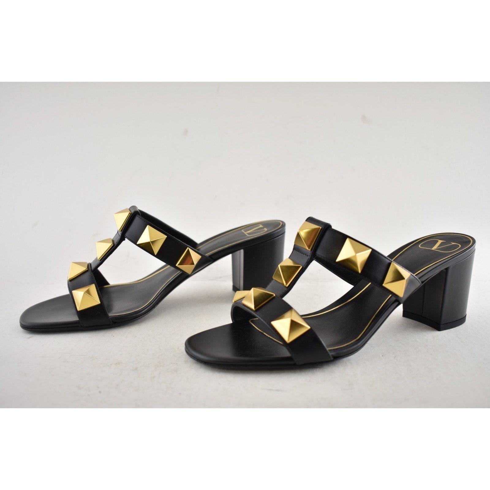 Valentino Rockstud Roman Stud City 60mm Slide Mule Sandal Block Heel Size US 7.5 / IT 37.5 - 16 Thumbnail