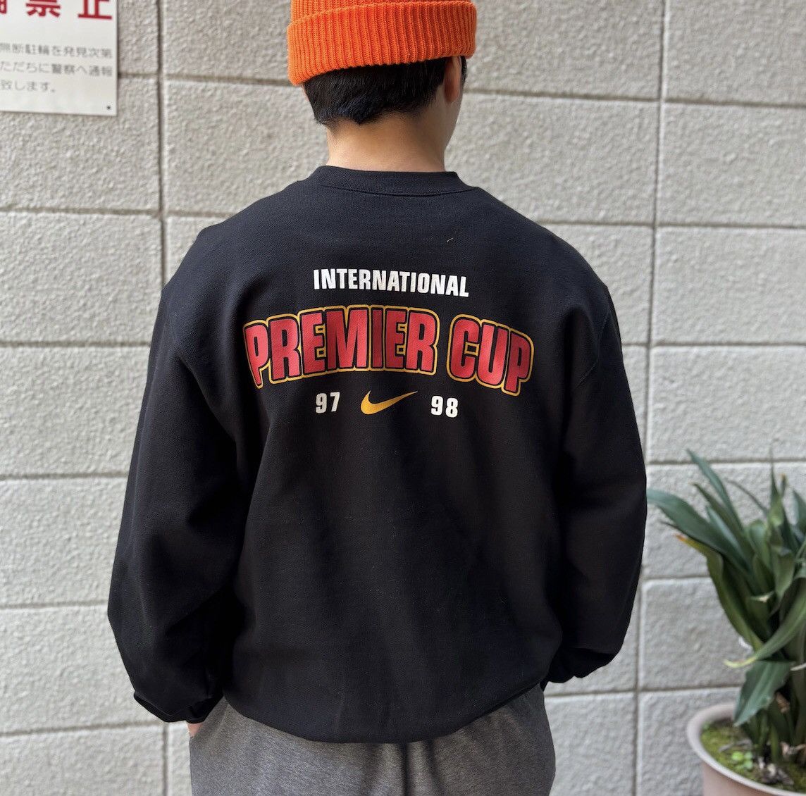 Nike Vintage 90s Nike Premier Cup 97-98 Football Sweatshirt Size US S / EU 44-46 / 1 - 1 Thumbnail