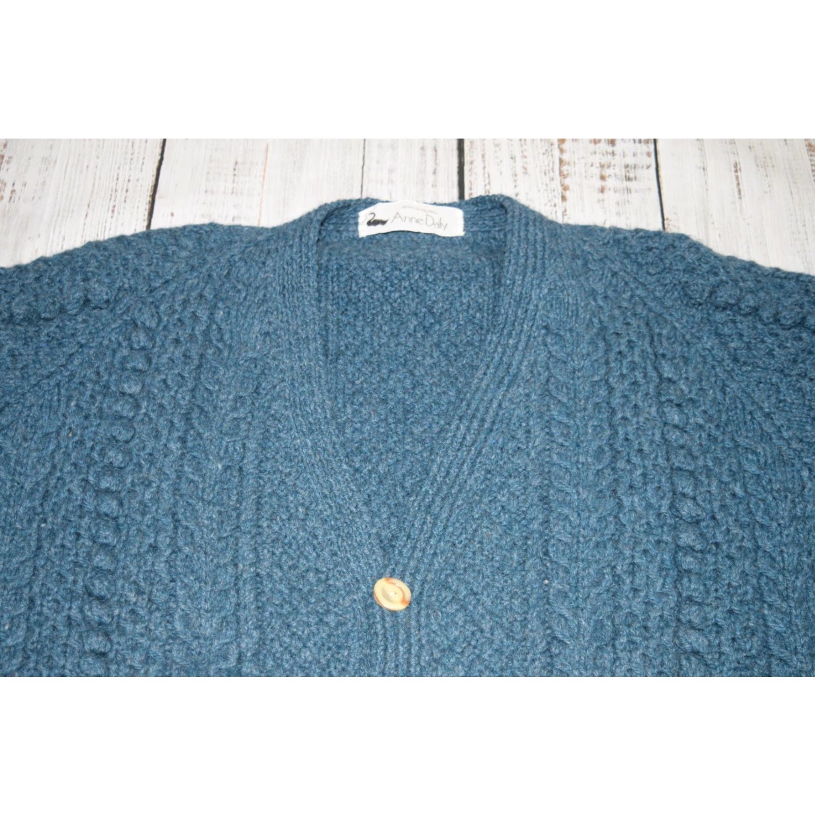 Annex VINTAGE Anne Daly Ireland Cardigan Blue Teal 2XL Wool Chunky-Knit Buttoned Women’s Knit Sweater 90s Ireland Theme Women's Size 2XL Blue Teal Cardigan Size XXL / US 16-18 / IT 52-54 - 3 Thumbnail