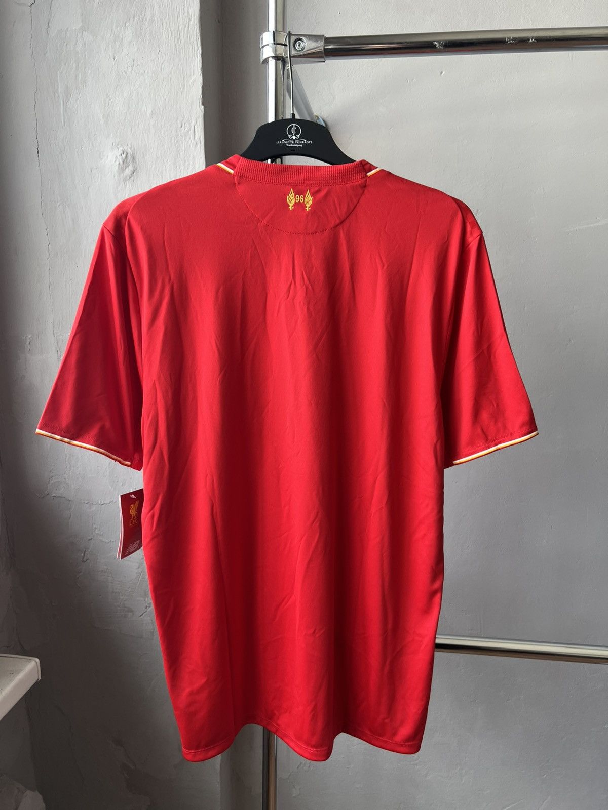 New Balance NWT LIVERPOOL FC HOME SOCCER JERSEY FOOTBALL SHIRT XL Size US XL / EU 56 / 4 - 10 Thumbnail