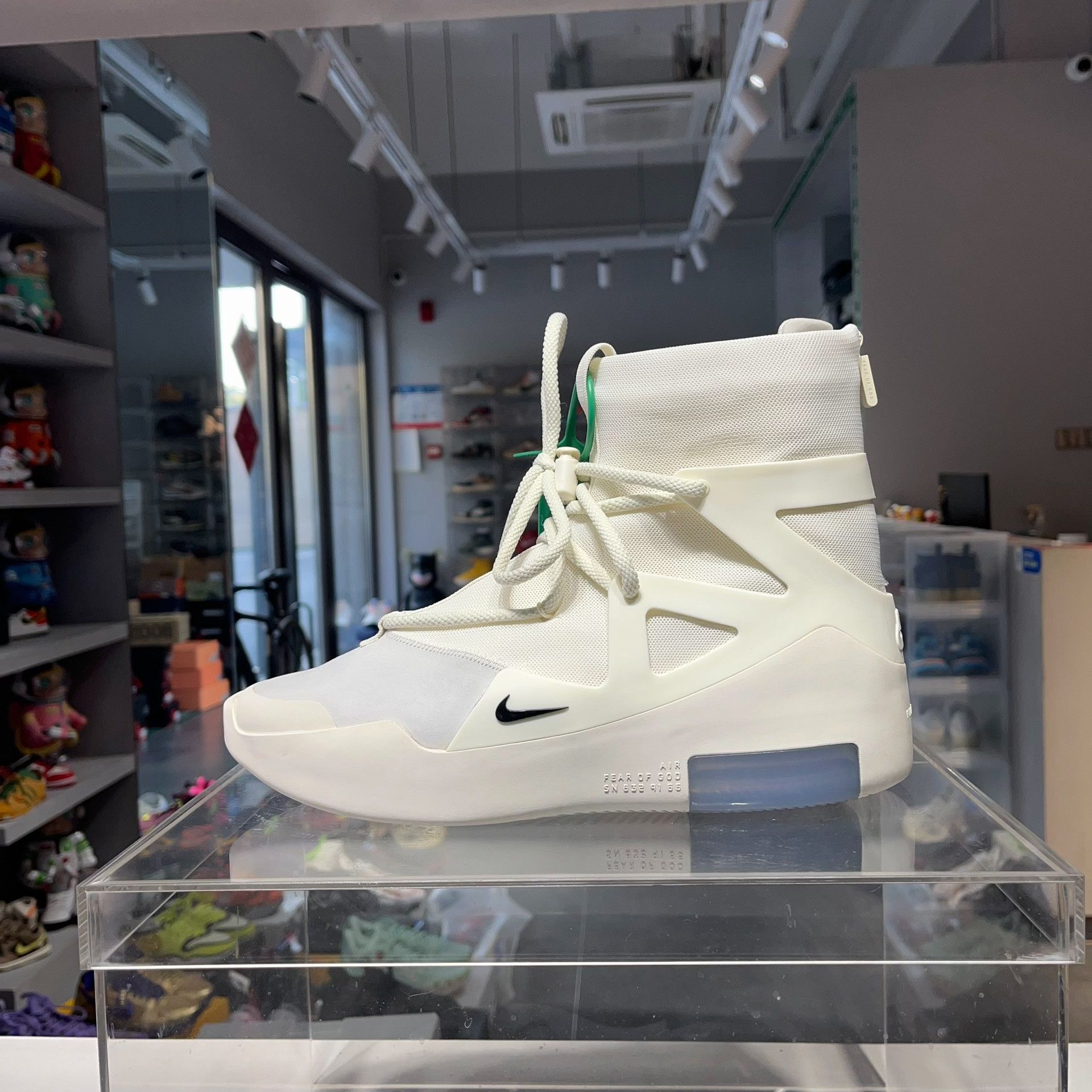 Fear of God Fear of God Retro White Lowtop Sneakers 9.5 Men Size US 9.5 / EU 42-43 - 1 Thumbnail