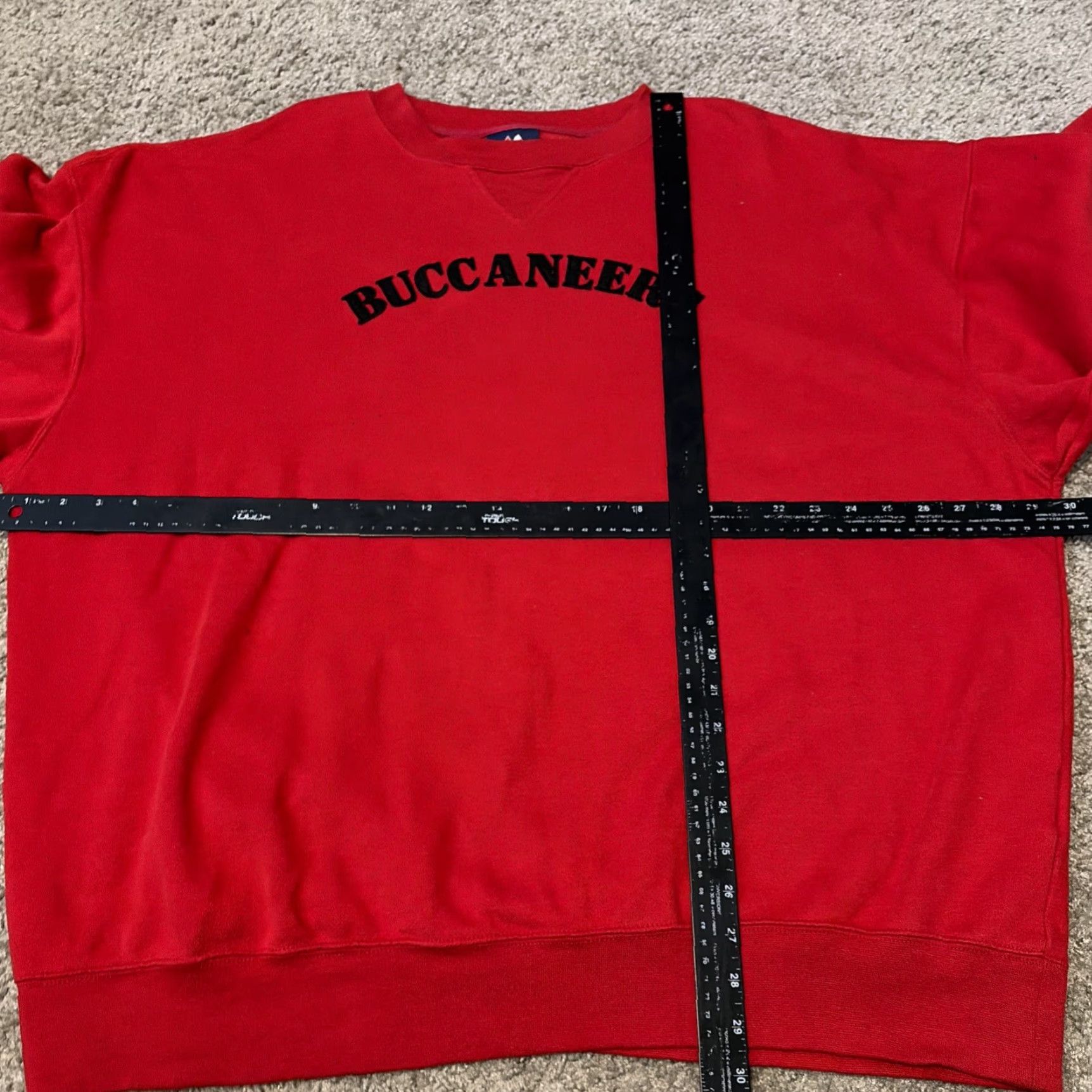 NFL VINTAGE Tampa Bay Buccaneers NFL Football Majestic Red 2XL Crewneck Sweatshirt Mens Size US XXL / EU 58 / 5 - 6 Thumbnail