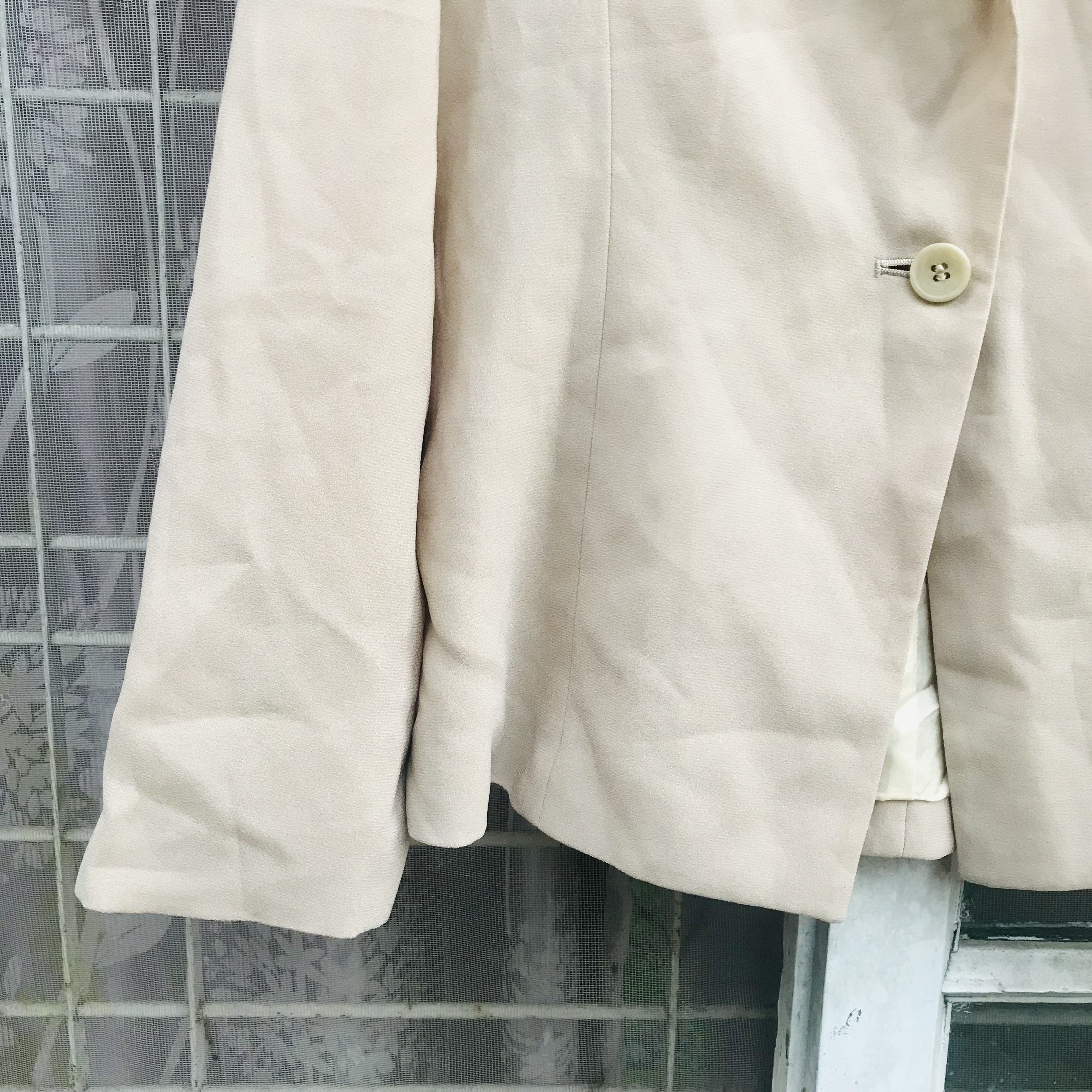 Le Grande Bleu (L.G.B.) × Vintage Vintage Ketty Ethereal Silk Blazer Size M / US 6-8 / IT 42-44 - 3 Thumbnail