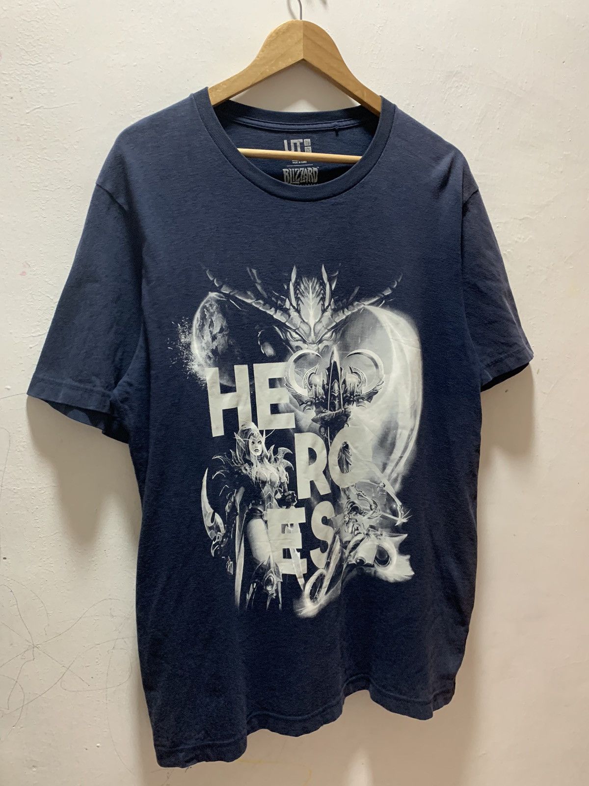 Japanese Brand Uniqlo X Blizzard Heroes t-shirt Size US XL / EU 56 / 4 - 4 Thumbnail