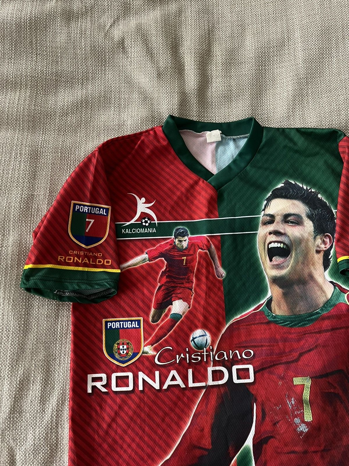 Vintage Cristiano Ronaldo Jersey Football Size US S / EU 44-46 / 1 - 5 Thumbnail
