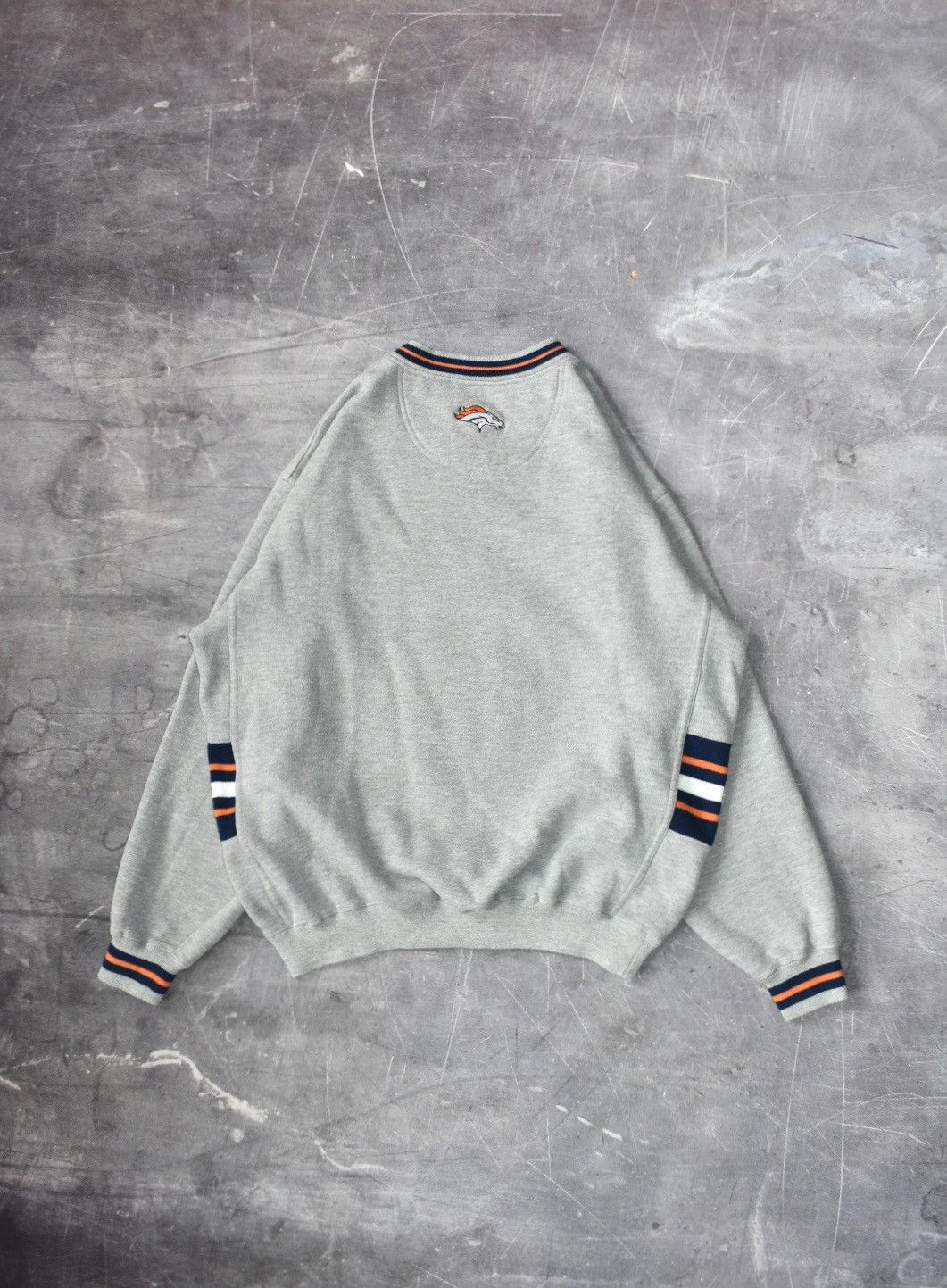 Lee × Vintage Vintage ‘95 Denver Broncos NFL Lee Sports Sweatshirt (M) Size US M / EU 48-50 / 2 - 4 Thumbnail