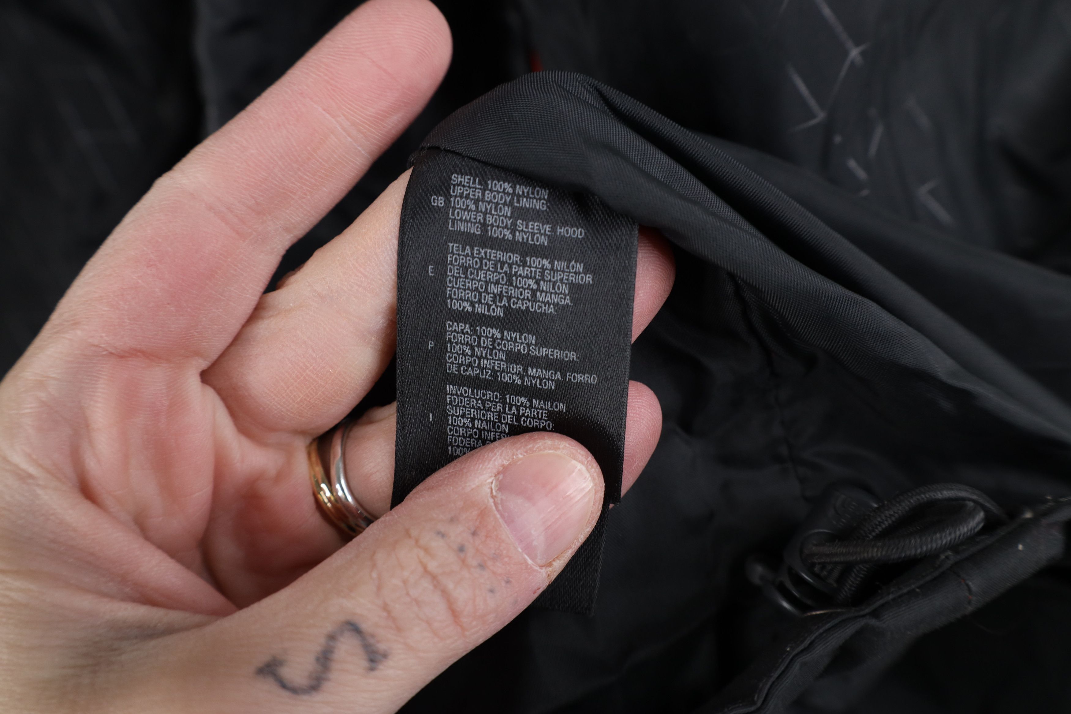 The North Face Vintage Y2K The North Face HyVent Waterproof Jacket Red Size US L / EU 52-54 / 3 - 11 Thumbnail