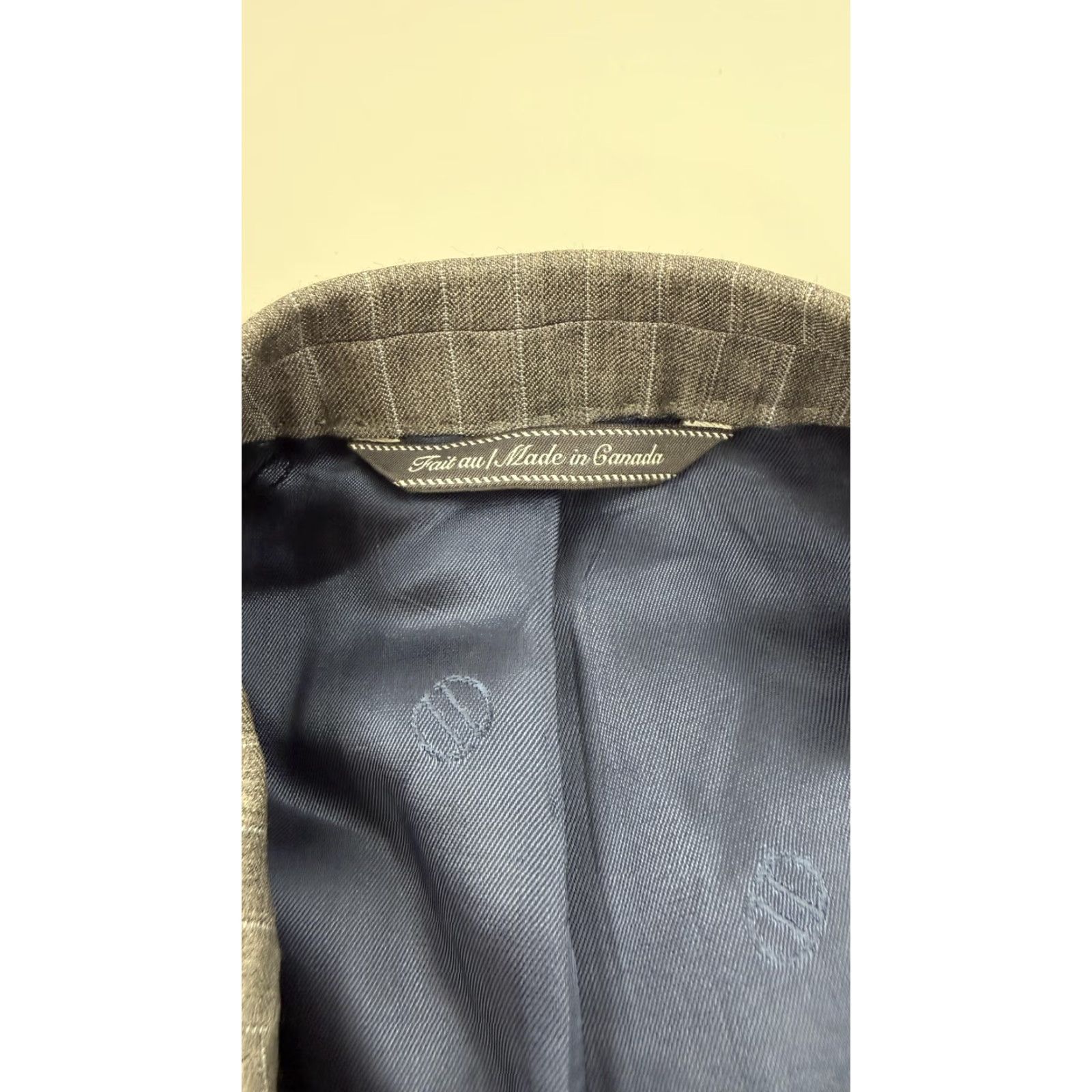 Jack Victor VINTAGE Jack Victor Blazer Mens 42R Gray Pinstripe Wool Two-Button Notch Lapel Ryan CT Jacket Suit Jacket Size 42R - 4 Thumbnail