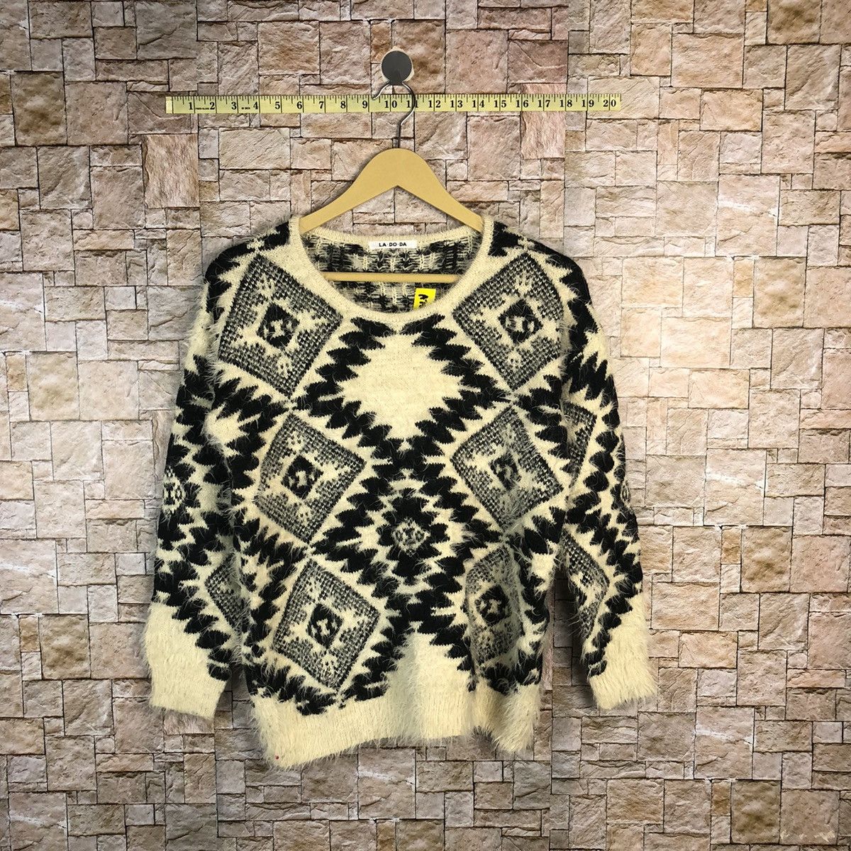 La do da White navajo design Knitwear #A755