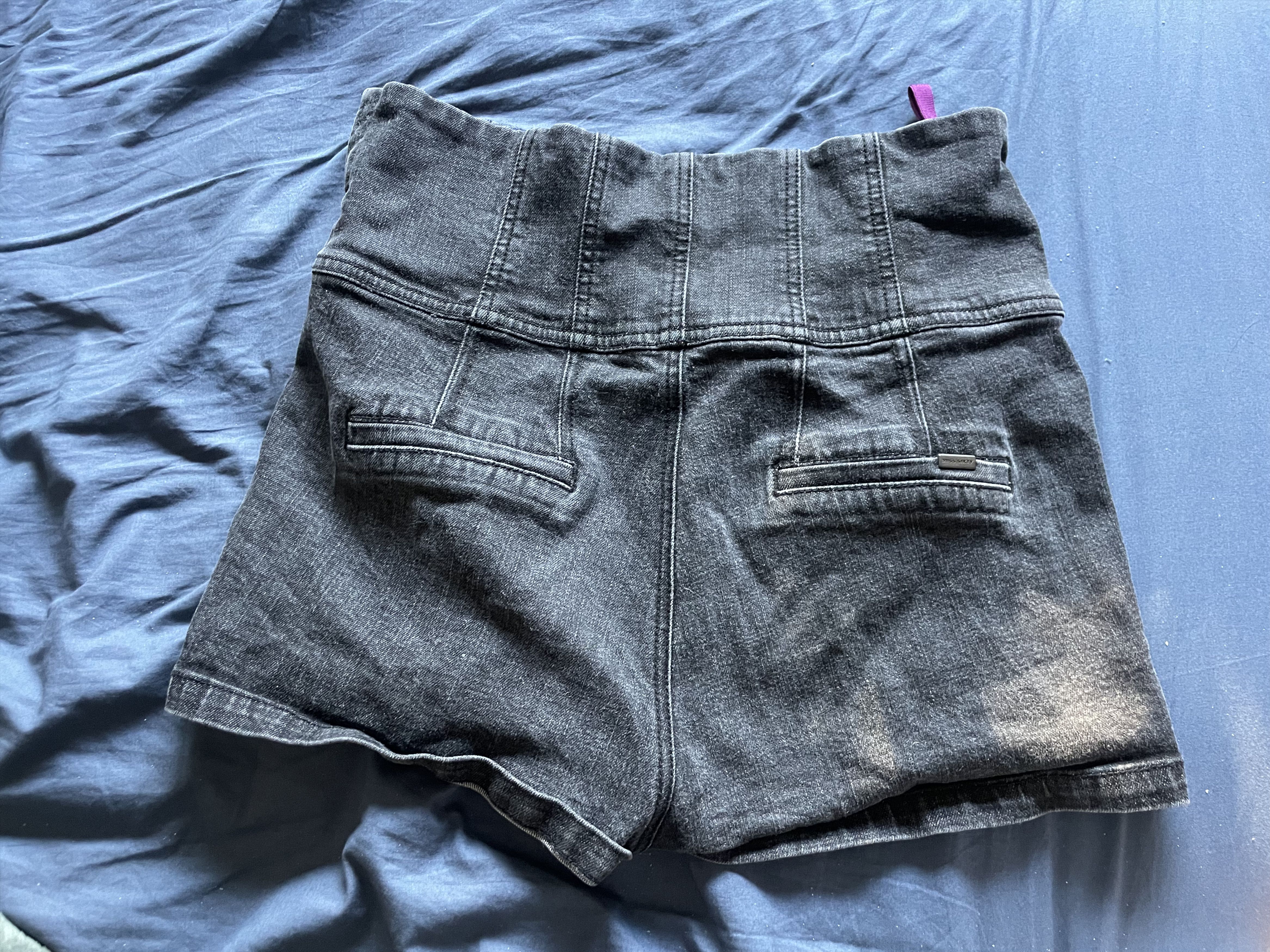 Miss Sixty Miss Sixty micro shorts Size 24" / US 00 / IT 34 - 2 Thumbnail